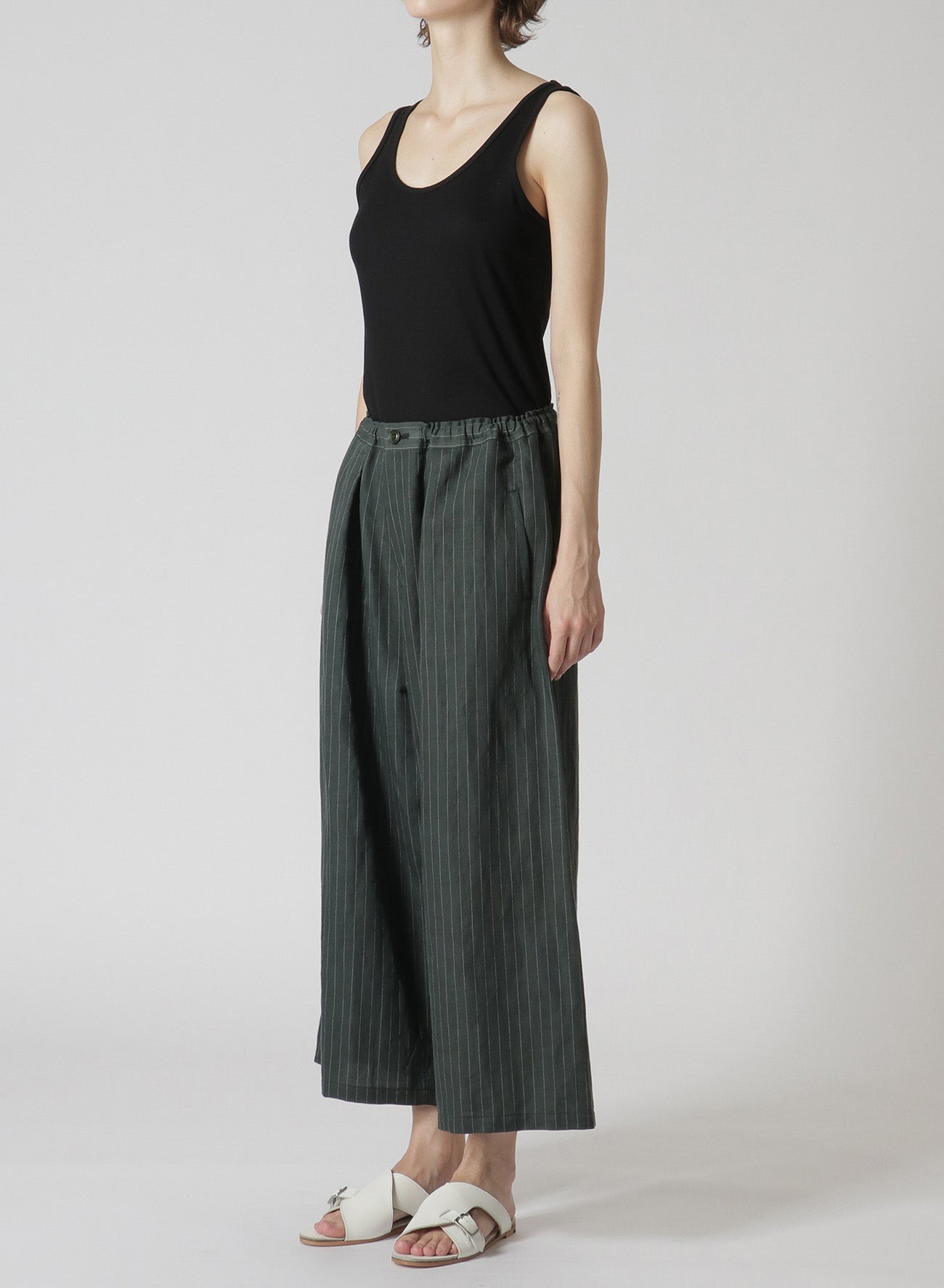 LINEN/COTTON PIN-STRIPED UNEVENLY DYED WIDE LEG PLEATED PANTS