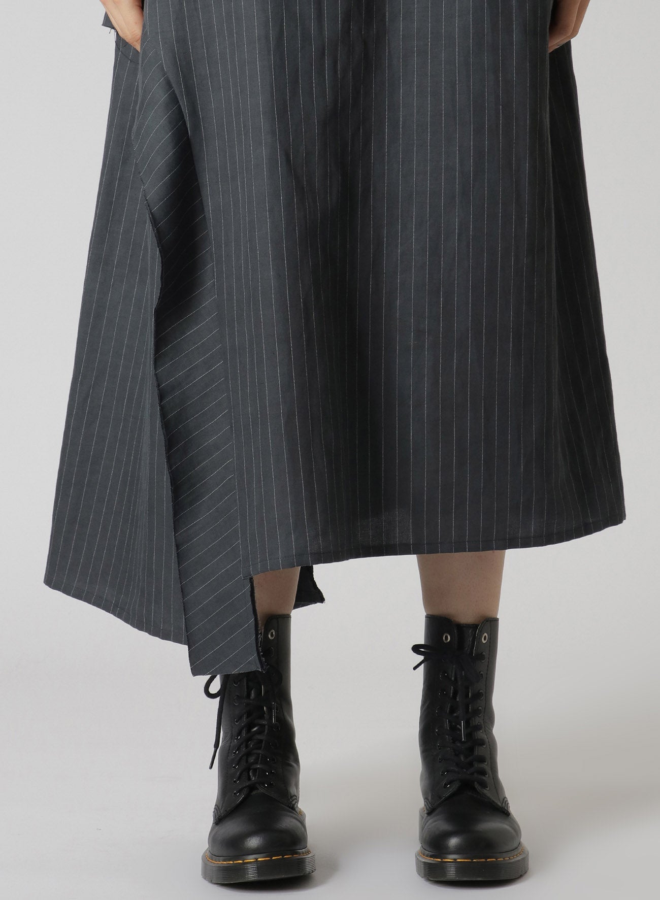 LINEN/COTTON PIN-STRIPED UNEVENLY DYED FLARED SKIRT