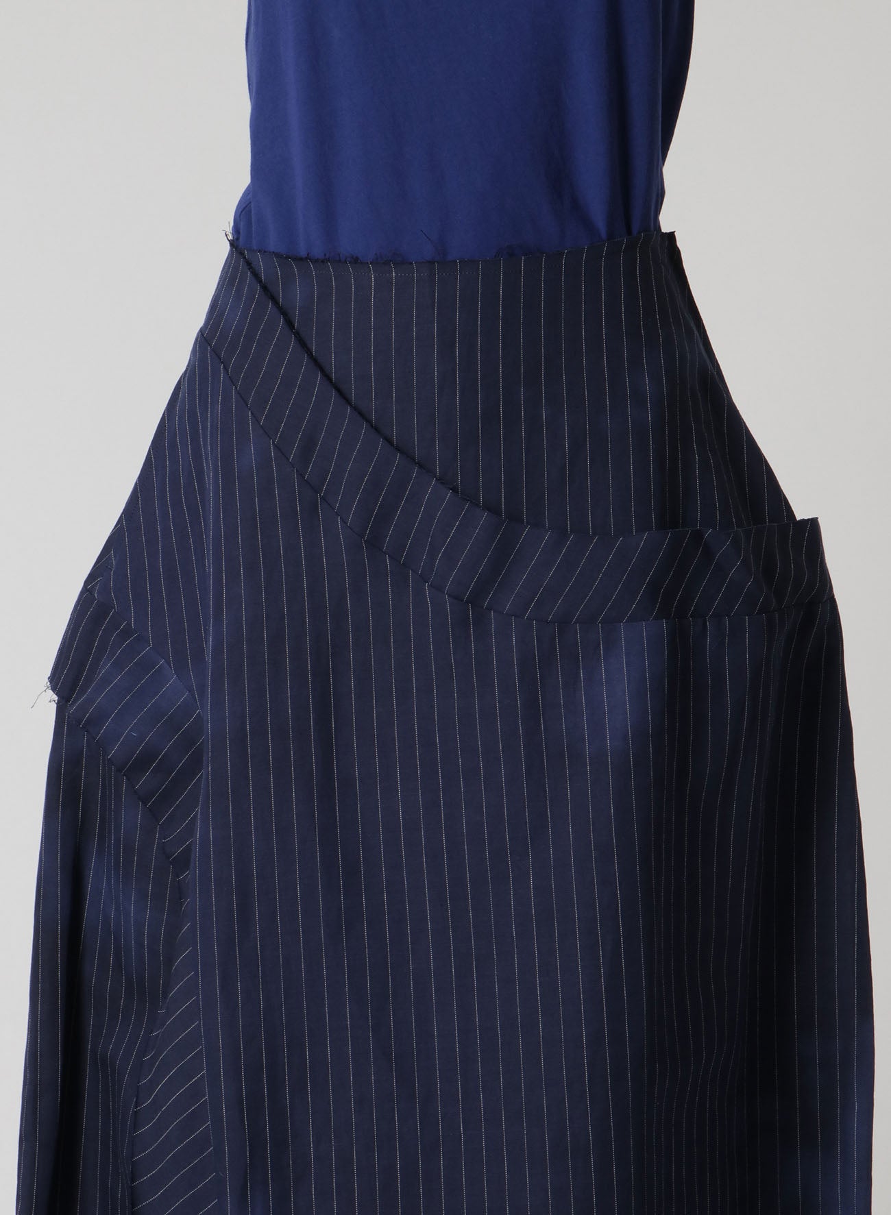 LINEN/COTTON PIN-STRIPED UNEVENLY DYED FLARED SKIRT