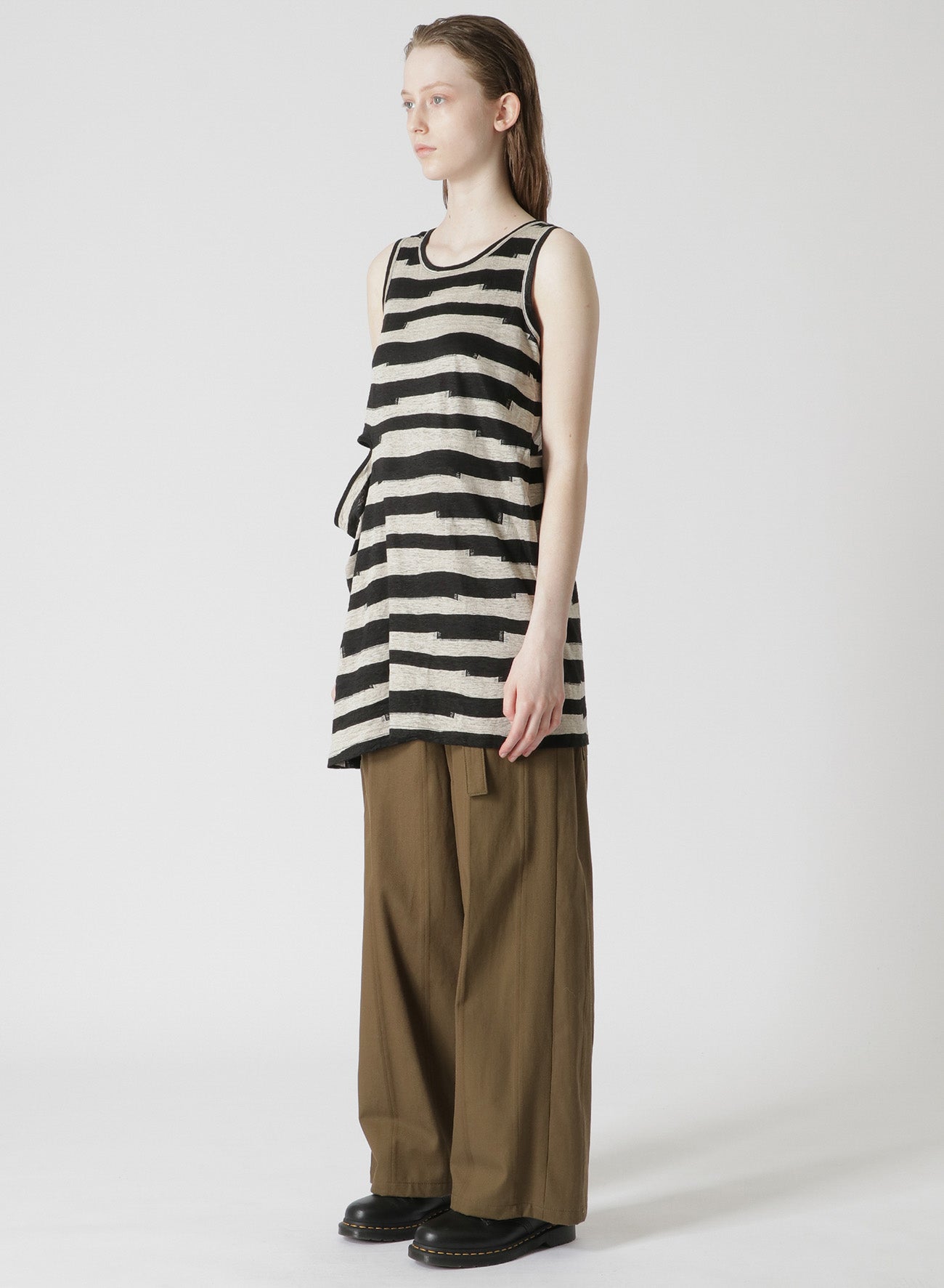 STRIPED SLEEVELESS TOP WITH RIGHT SLASH