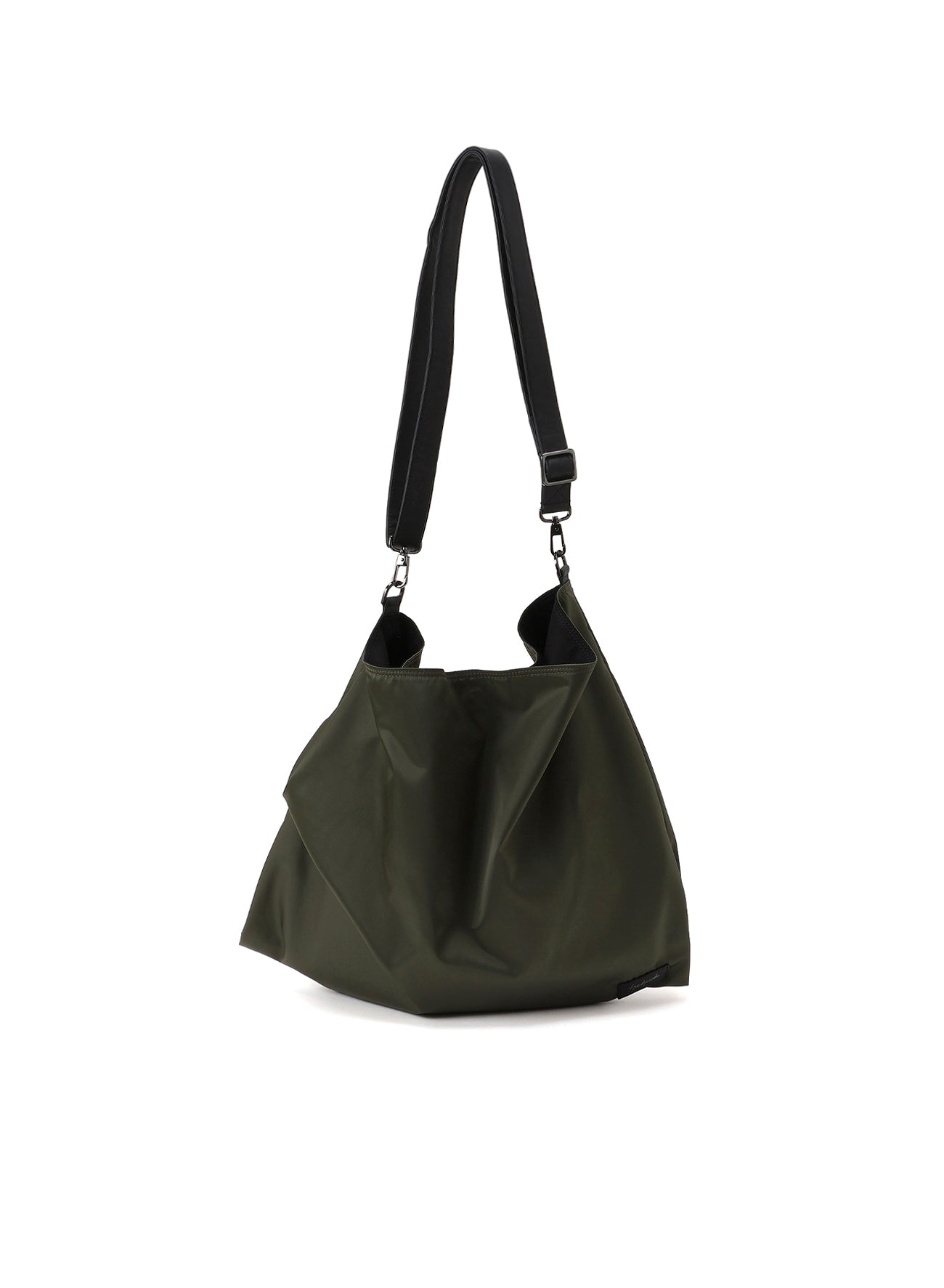 discord Yohji Yamamoto – THE SHOP YOHJI YAMAMOTO