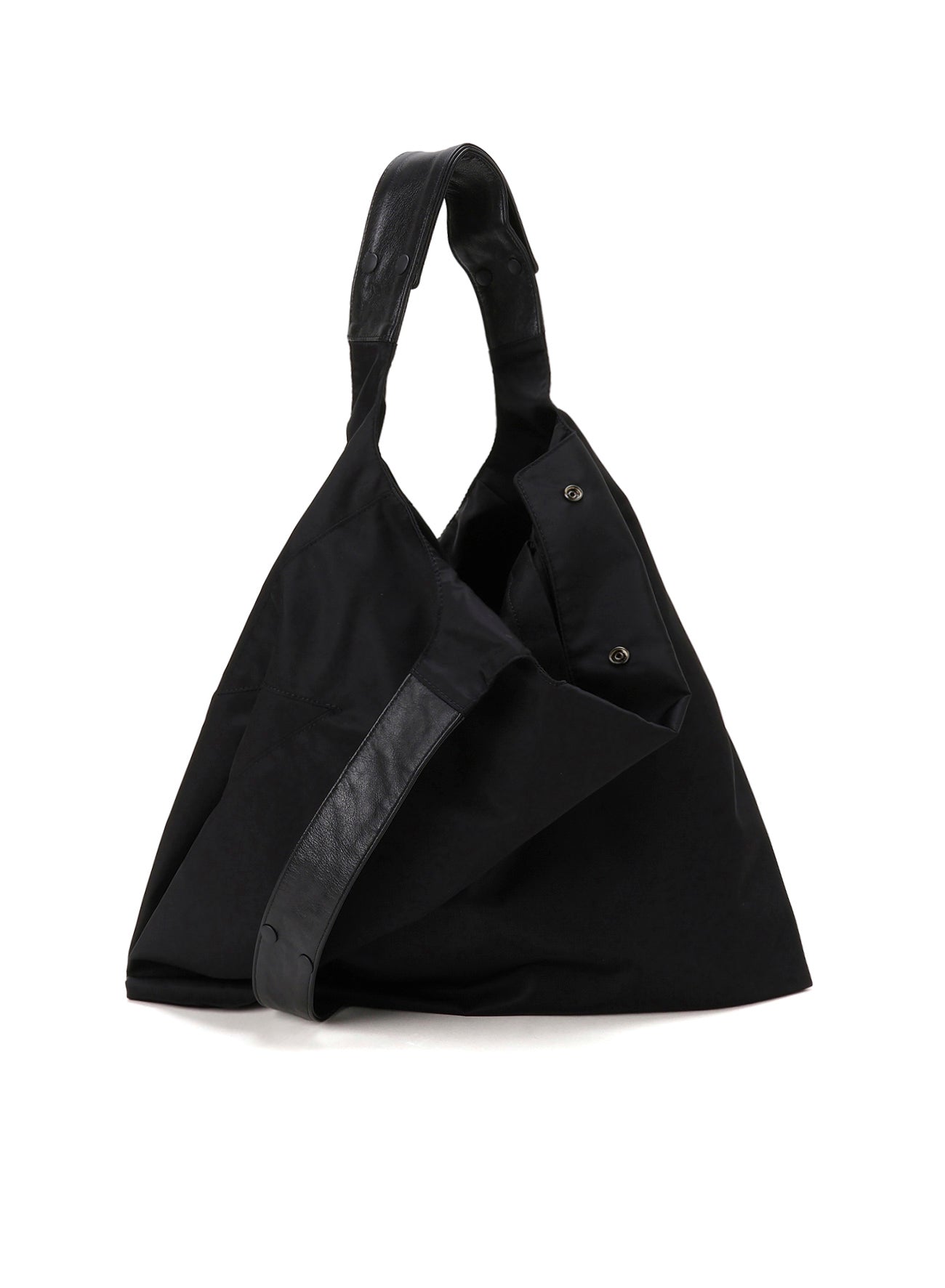 discord Yohji Yamamoto – THE SHOP YOHJI YAMAMOTO