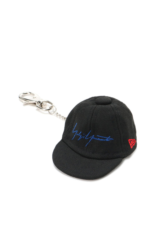 Yohji Yamamoto × New Era SIGNATURE CAP KEY HOLDER