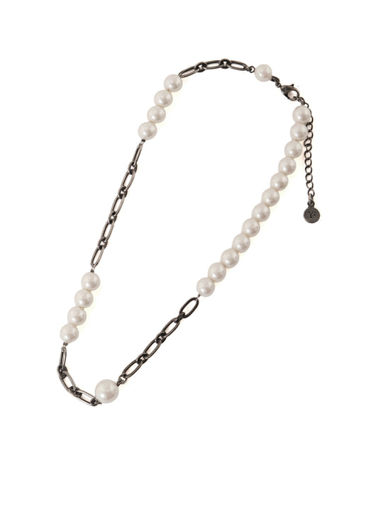 PEARL AND CHAIN CHOKER
