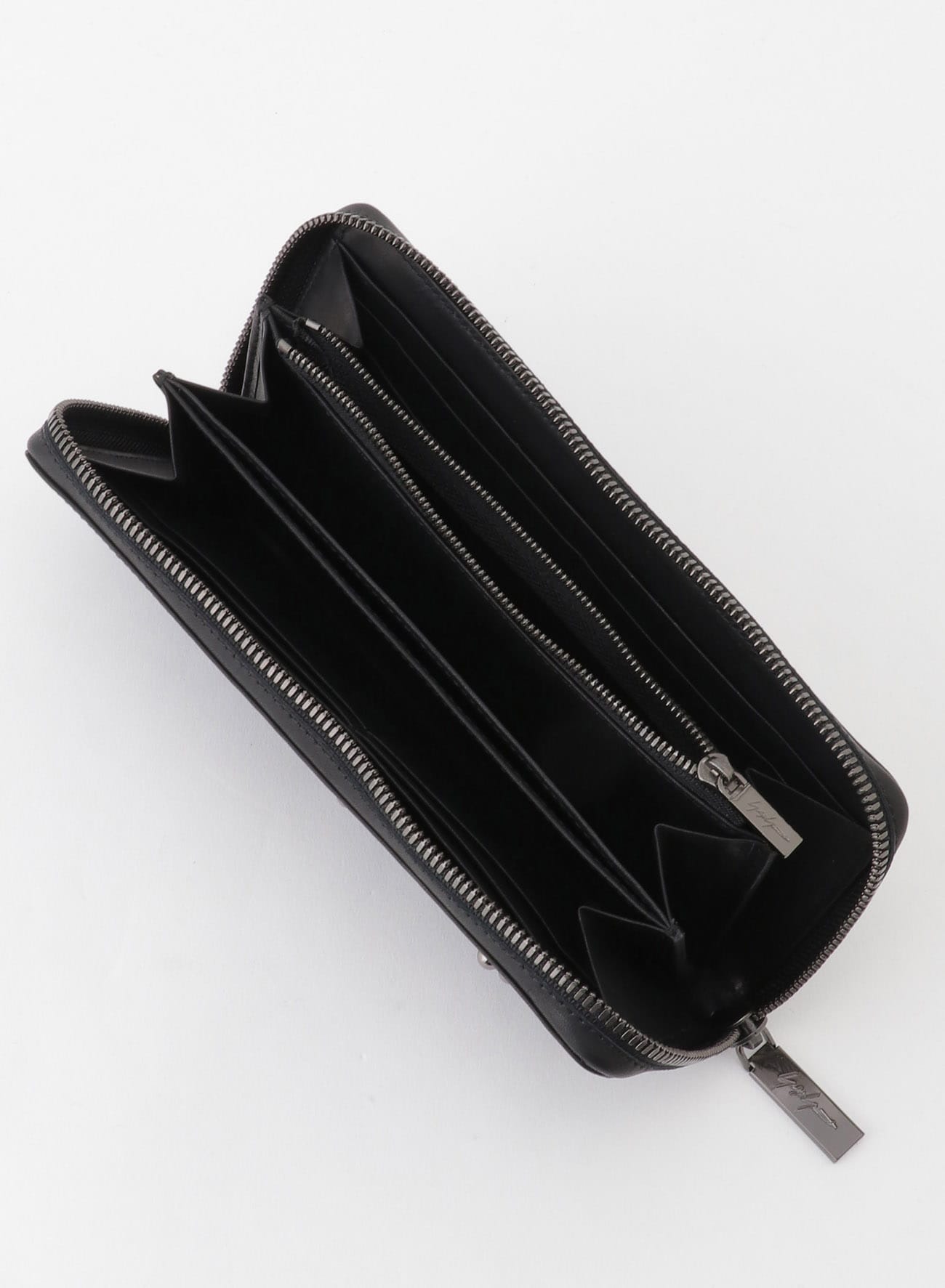 Clasp pocket wallet