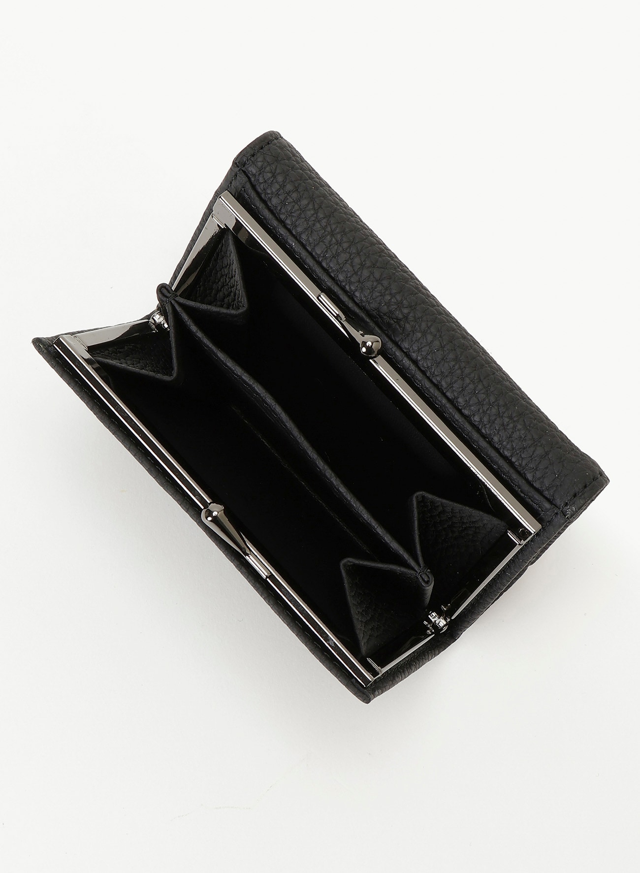 Clasp trifold wallet