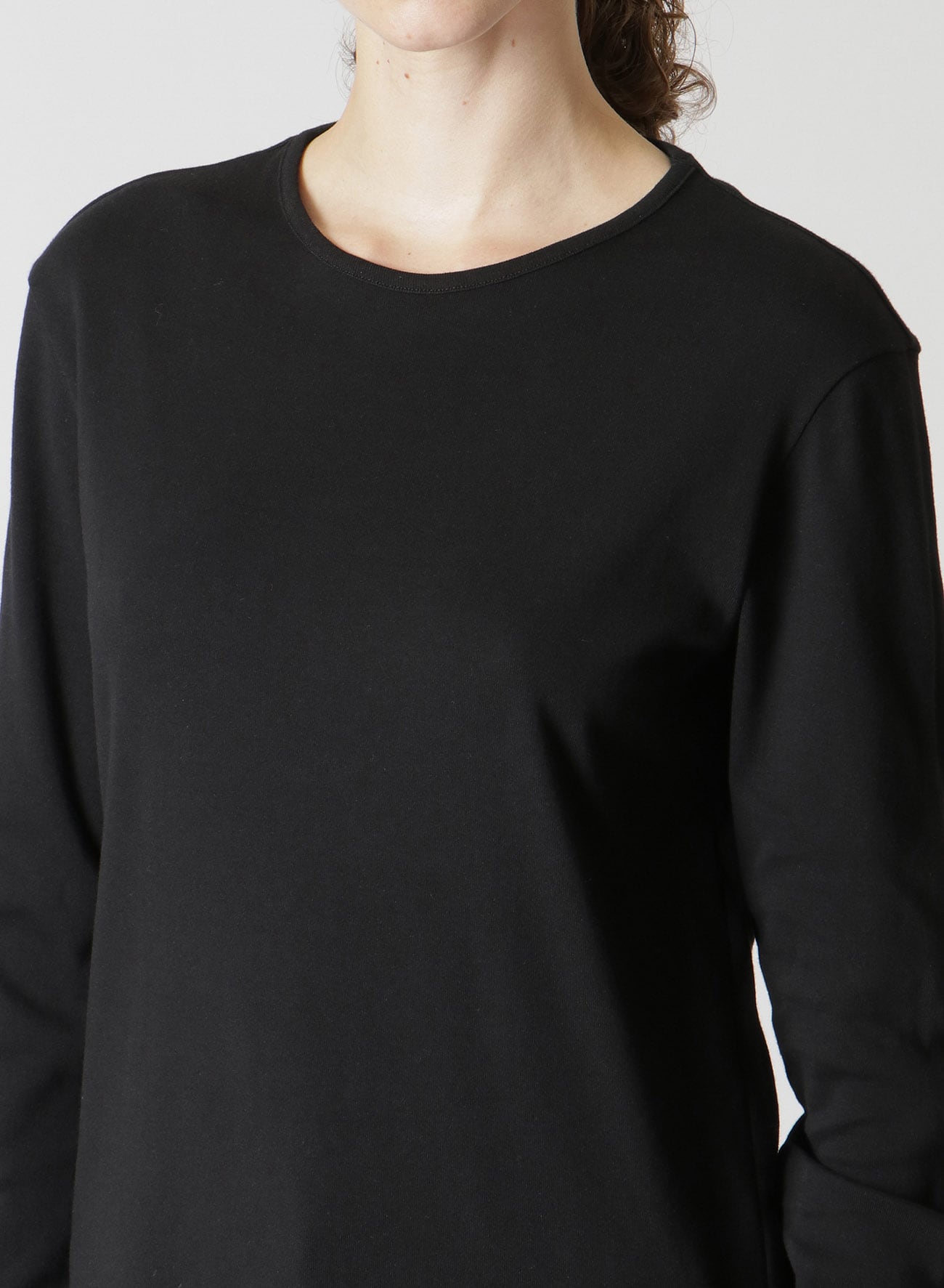 30/- COMBED COTTON LONG SLEEVE T-SHIRT WITH BUTTON-UP SLEEVE SLITS