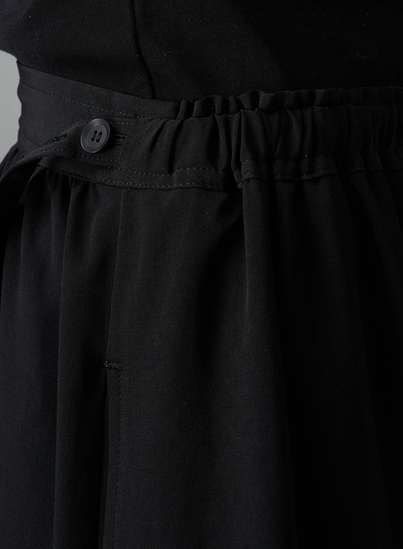 TRIACETATE/POLYESTER DE CHINE PANTS WITH GATHERED WAIST