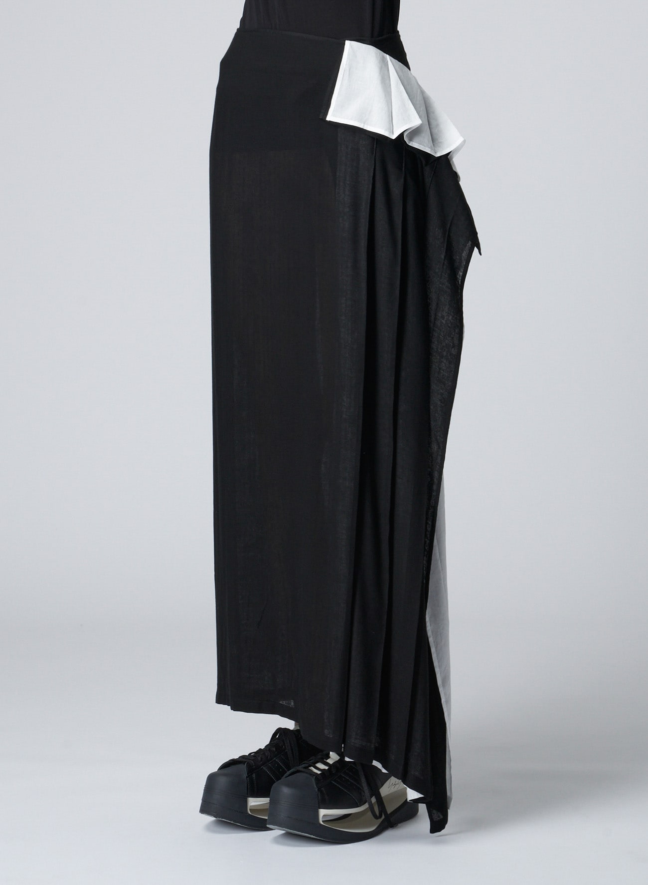 PLEATED LONG S