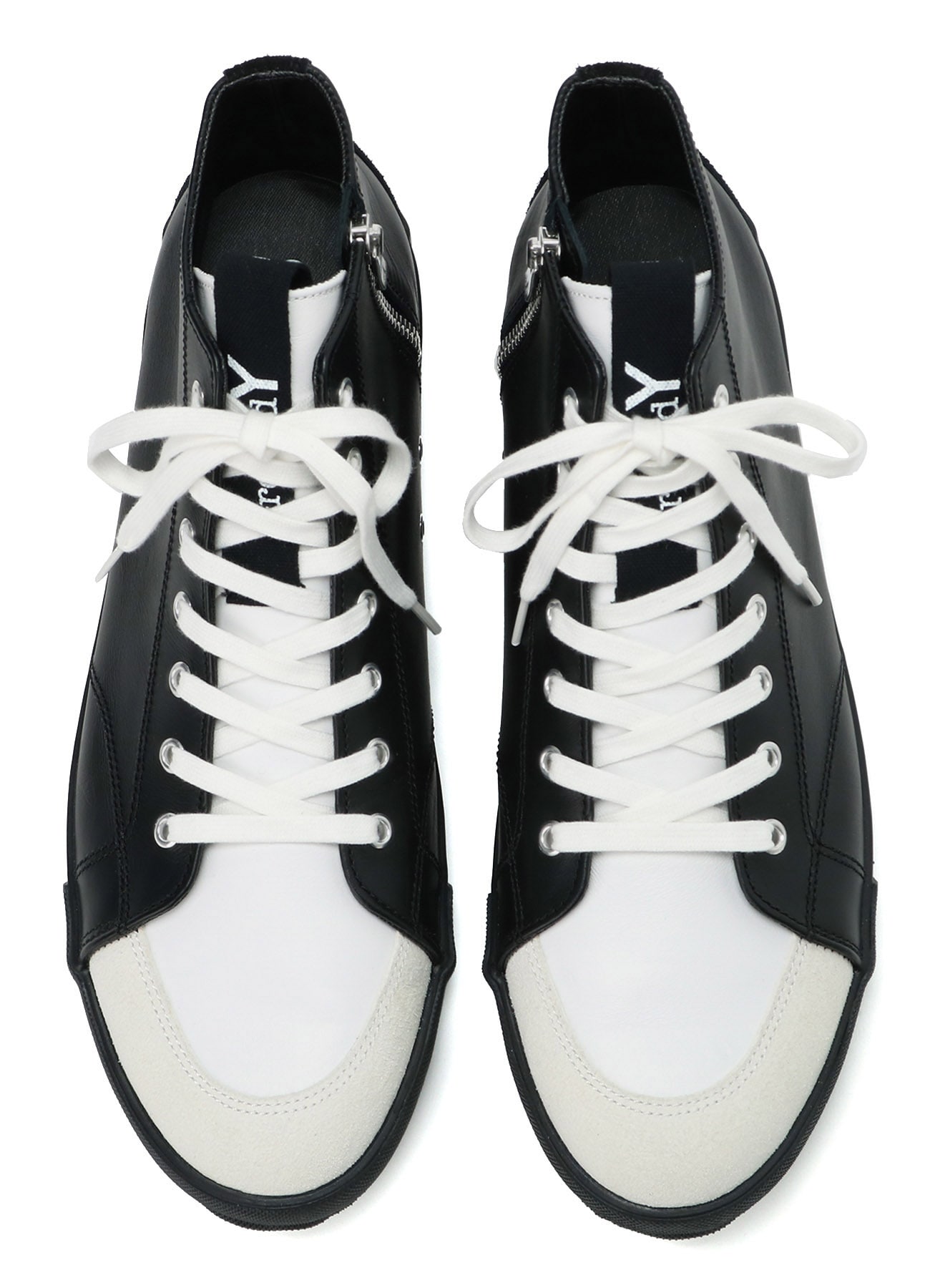 MONOCHROME LEATHER SNEAKERS