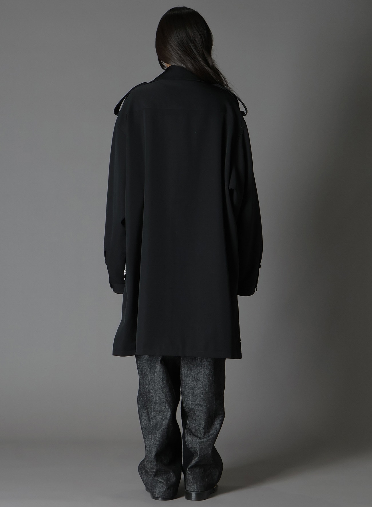 WOOL GABARDINE ZIPPER POCKET TRENCH COAT