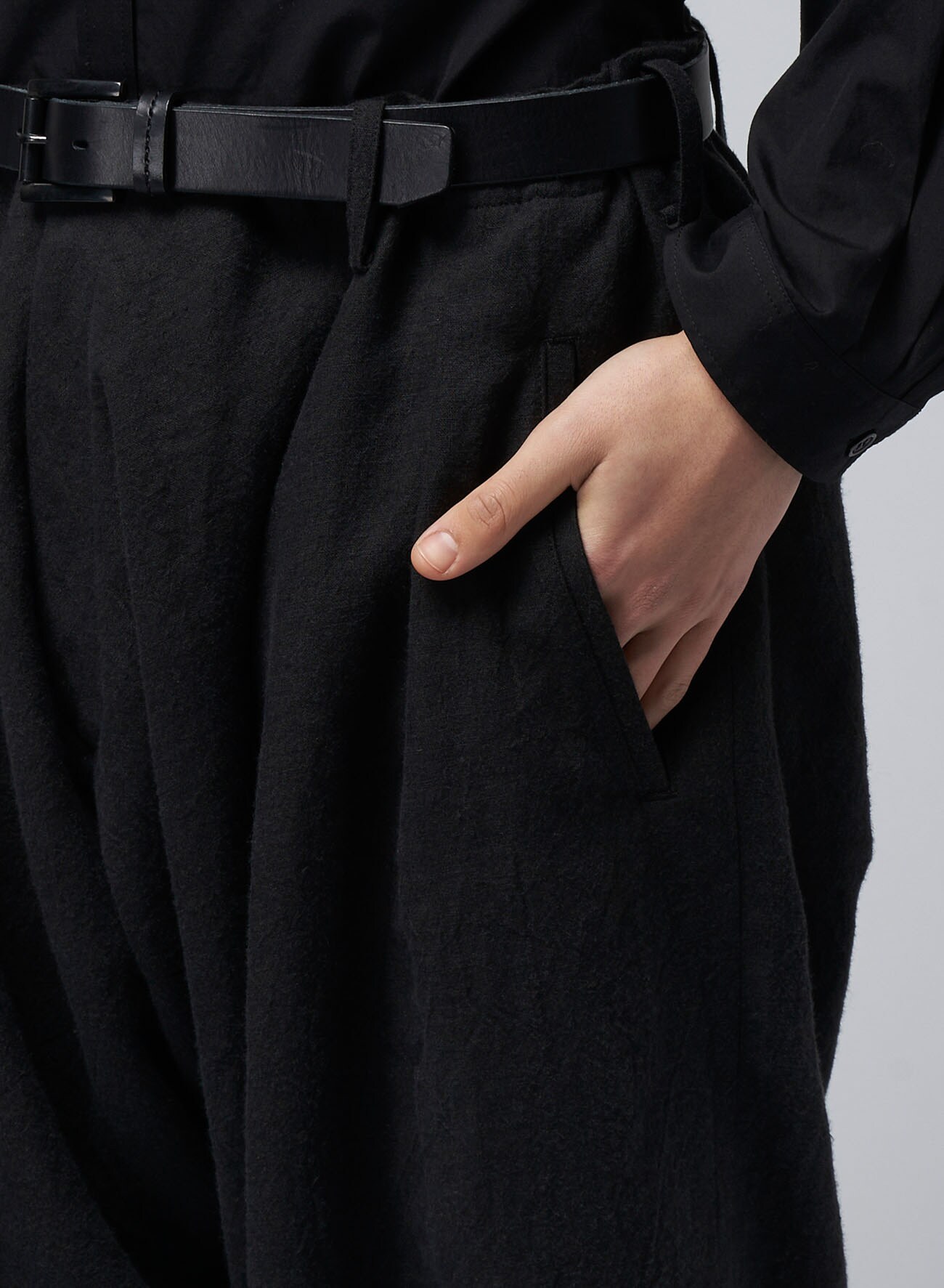 INK BKACK LINEN WOOL CLOTH Y-DECO F DRAPED P(XS Black): Yohji Yamamoto POUR  HOMME｜THE SHOP YOHJI YAMAMOTO