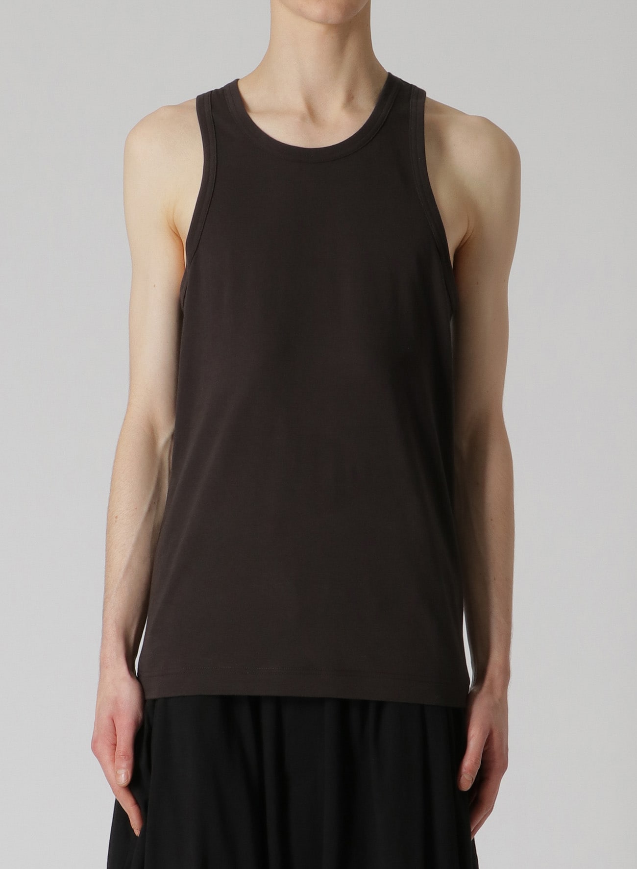Looking for similar length tanks/sleeveless shirts from other