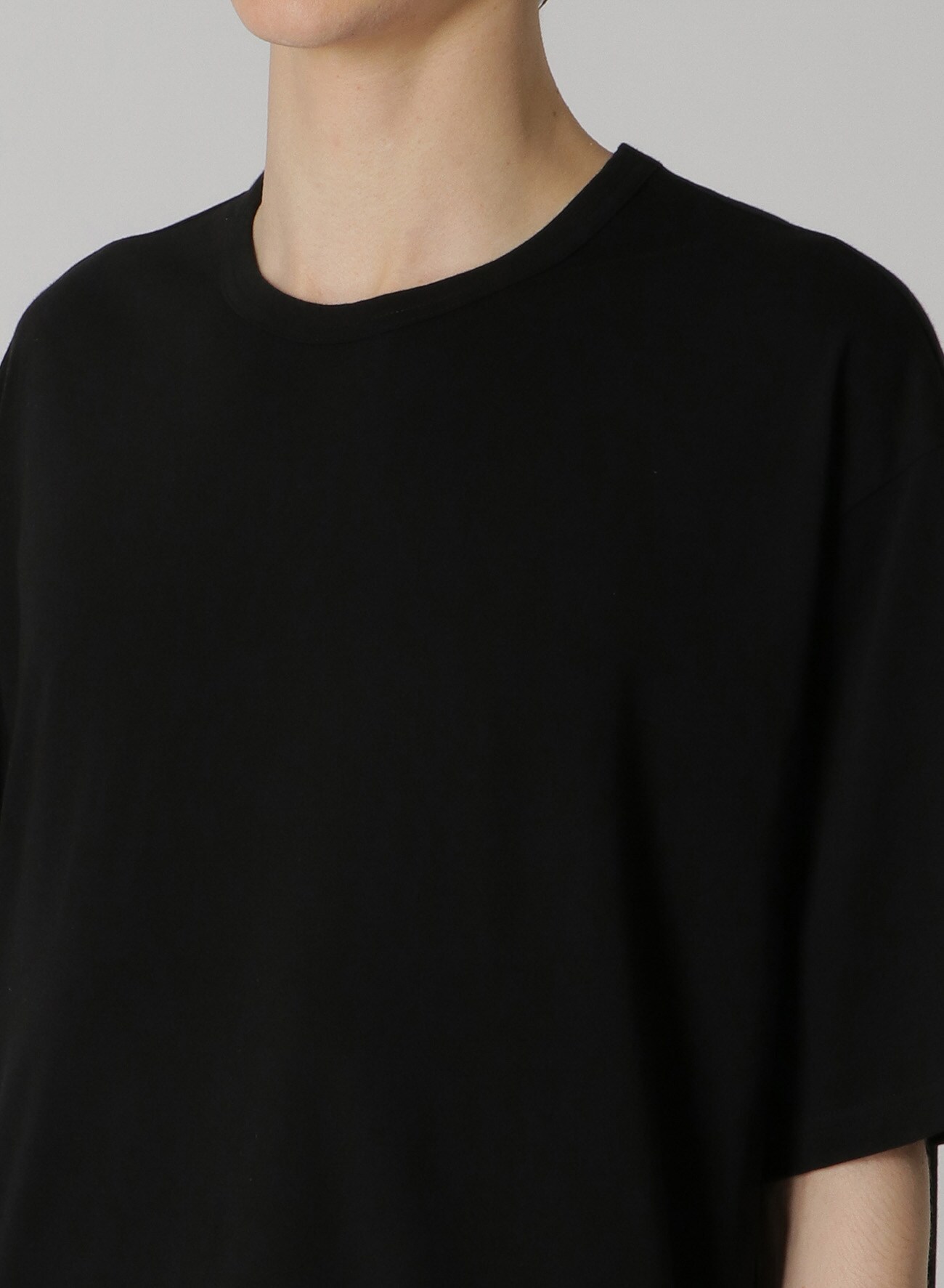 ULTIMA COTTON ROUND NECK TEE