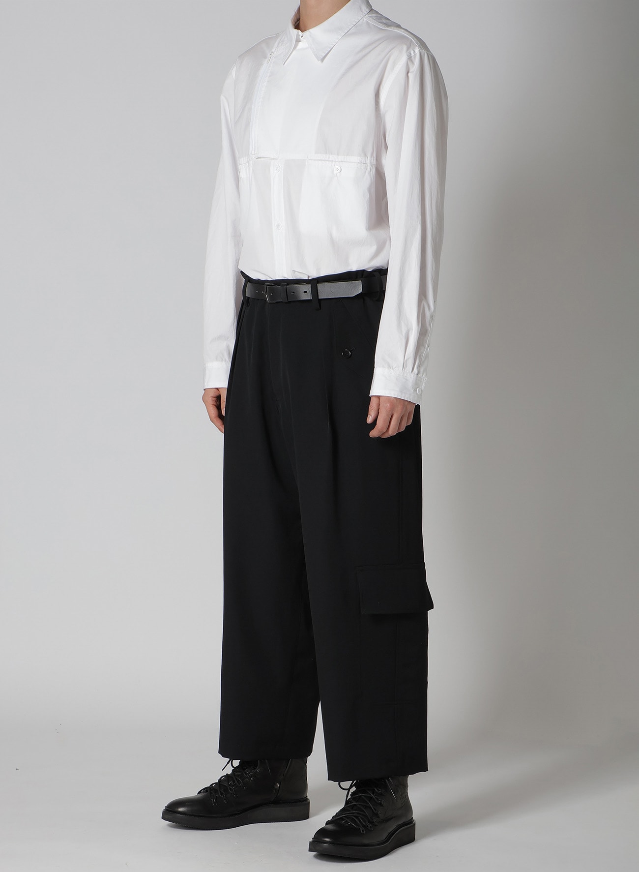 WOOL GABARDINE FRONT TUCK PANTS