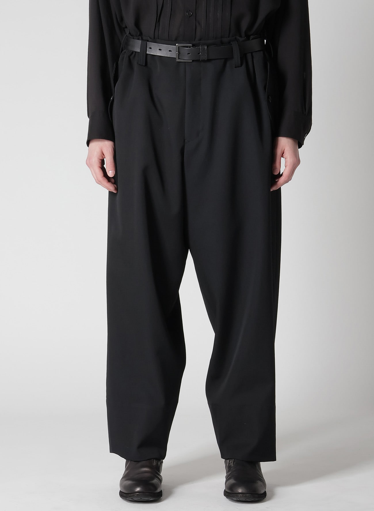 WOOL GABARDINE HEM FACING PANTS