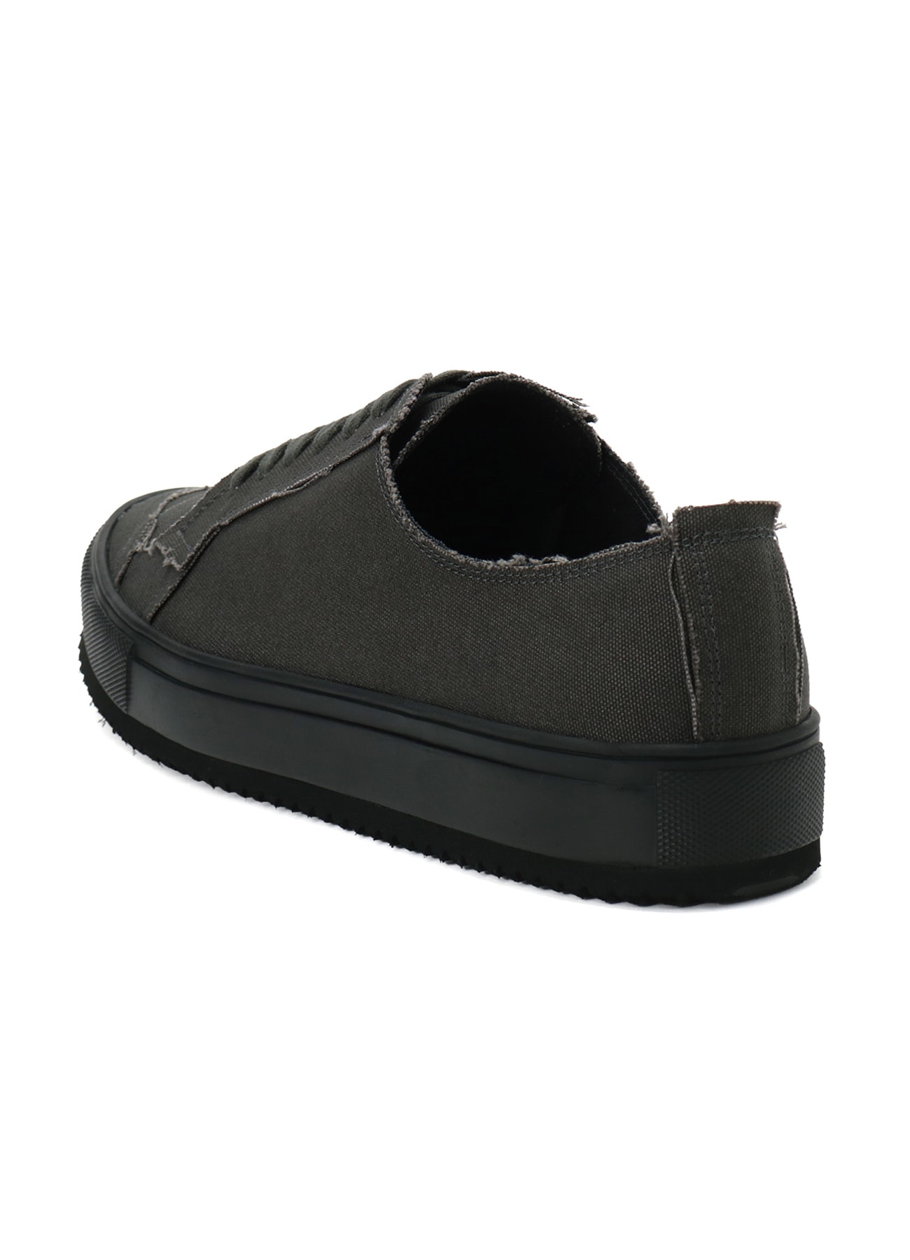 C/9 CANVAS A LOW TOP SNEAKER A
