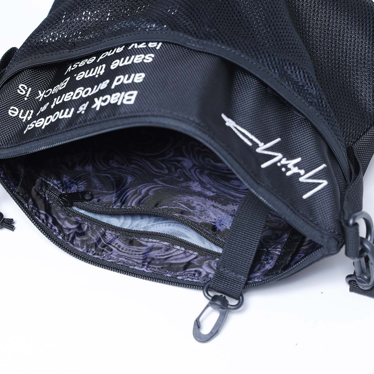 Yohji Yamamoto x NEW ERA WHITE LOGO SHOULDER BAG(M Black): Yohji