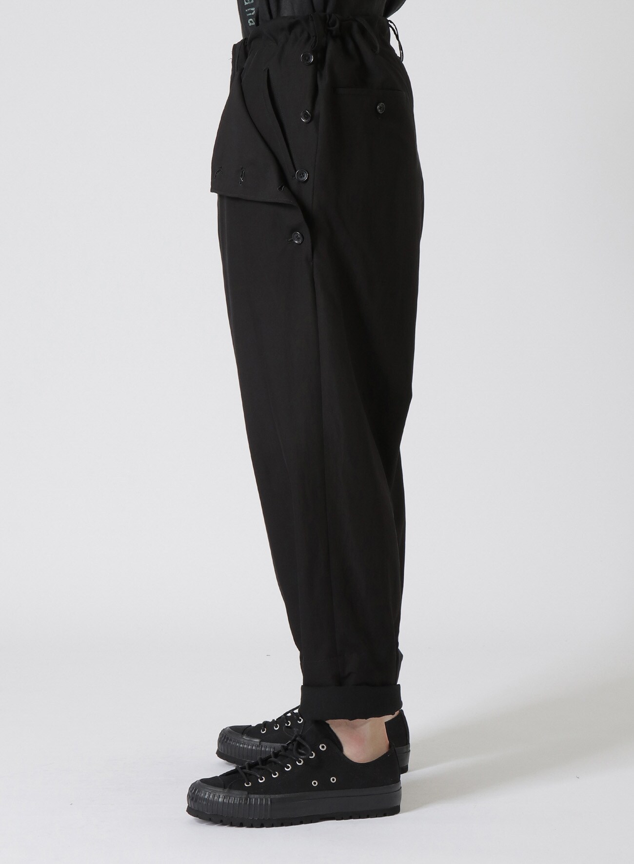 HIGH TWIST COTTON/CUPRO GABARDINE PANTS WITH BUTTON-UP FLAPS(S 