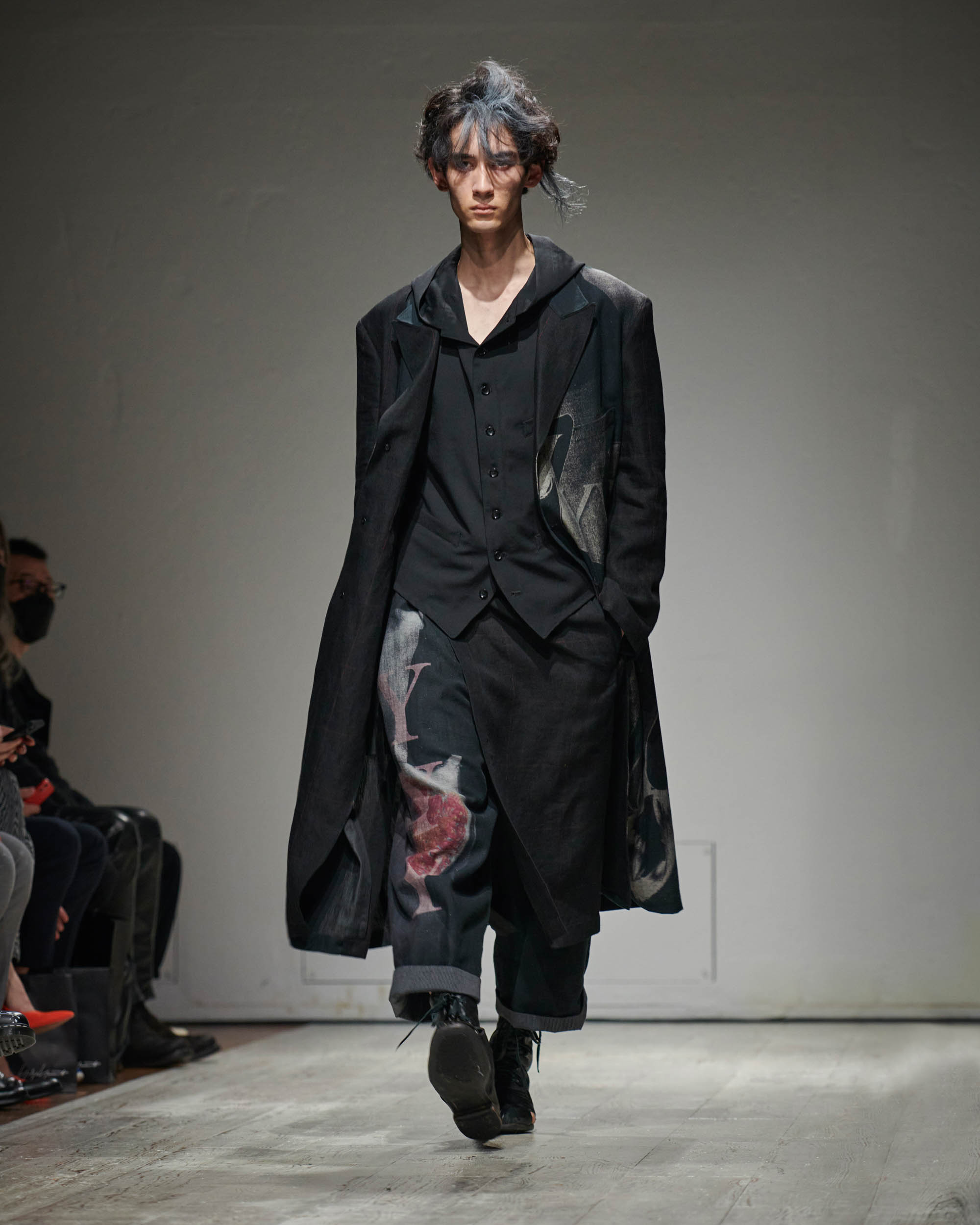 PRINTED PANTS WITH WRAP PANEL(S Black): Yohji Yamamoto POUR HOMME