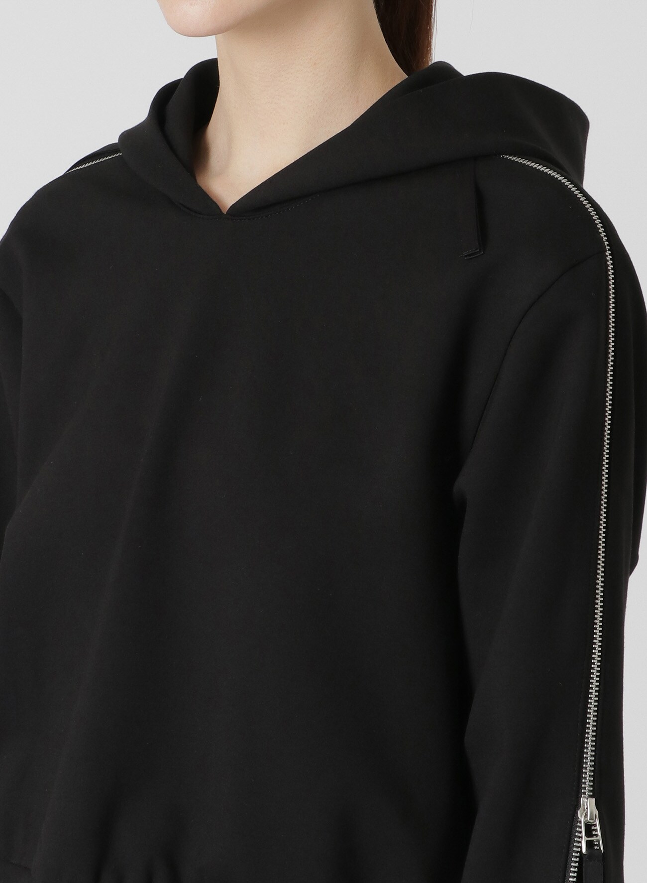 PONTE ROMA PULLOVER HOODIE WITH SLEEVE ZIPPERS(S Black): LIMI feu