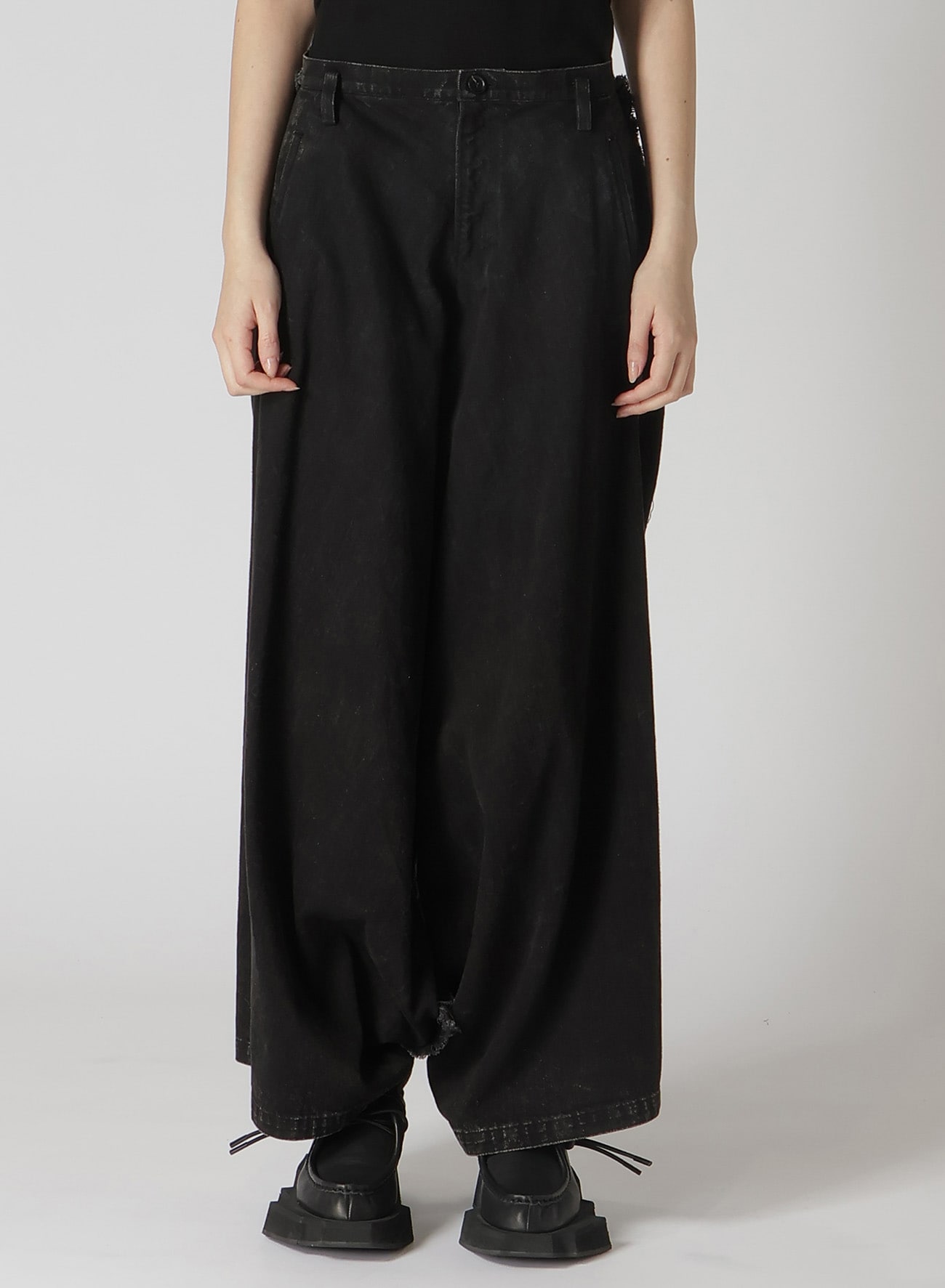 POWDER BLEACH BOX PANTS A