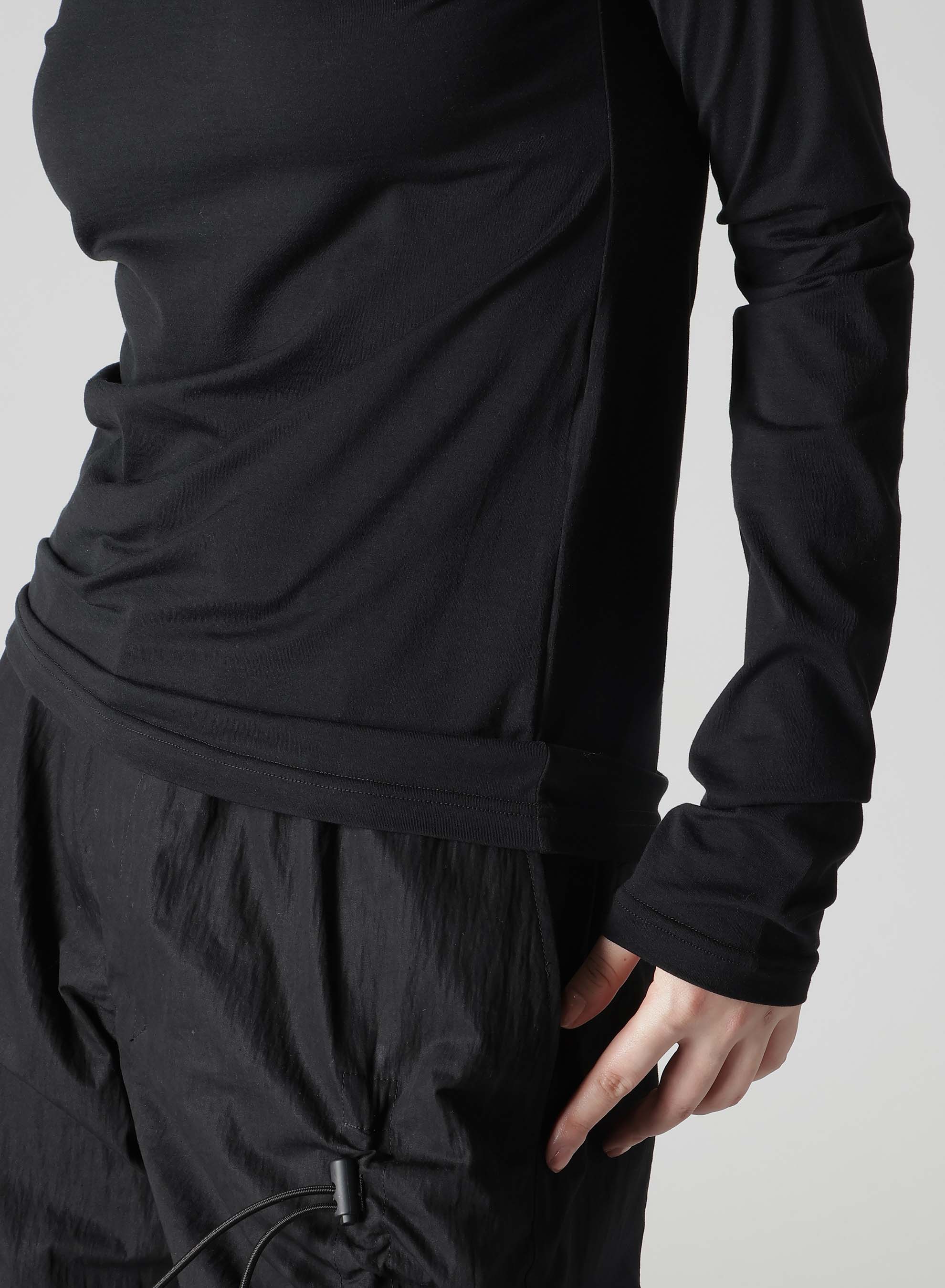 PANELED HIGH NECK PULLOVER