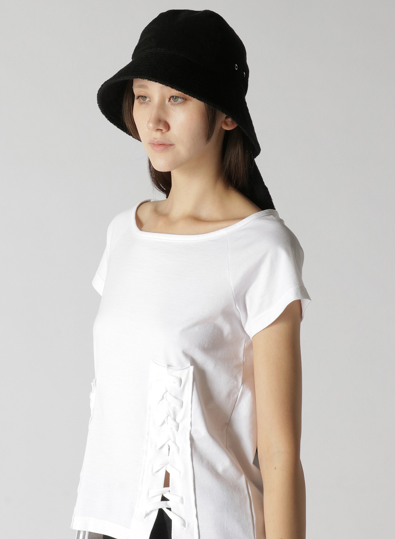 BLENDED LINEN PILE FLAT HAT WITH ATTACHED LOGO TOWEL