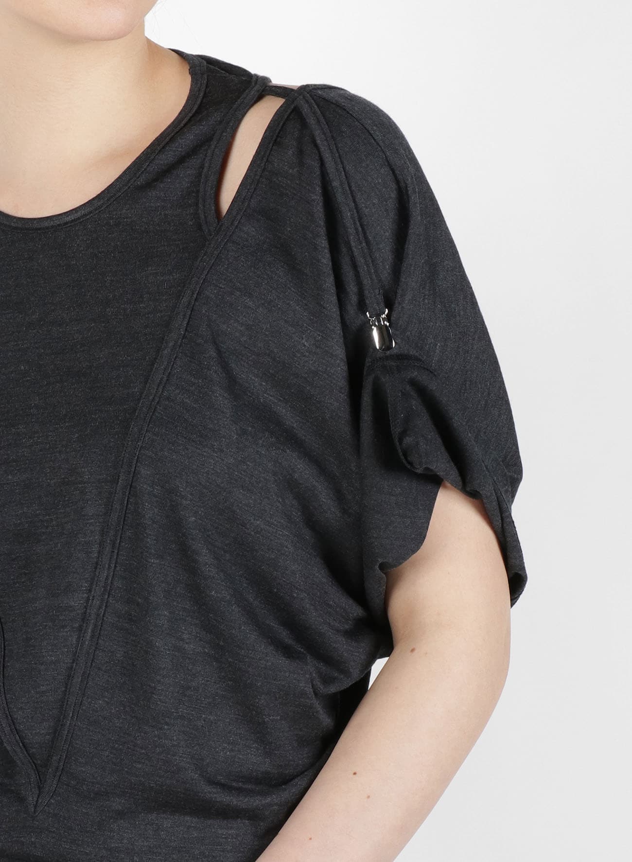 Silky Wool Plain stitch Suspender Slit T-Shirt