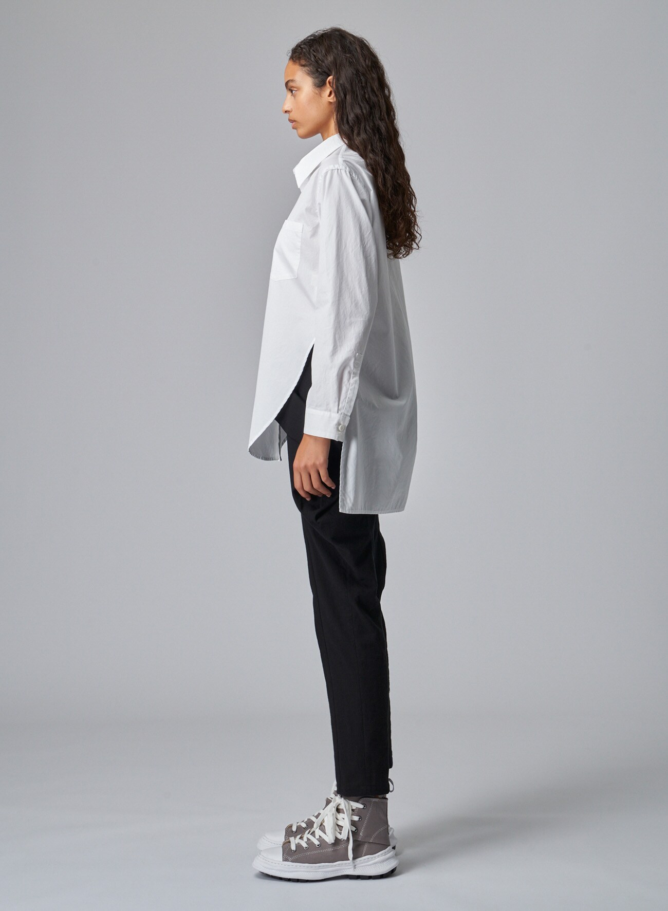 COTTON BROADCLOTH SHIRT WITH ROUND FRONT HEM
