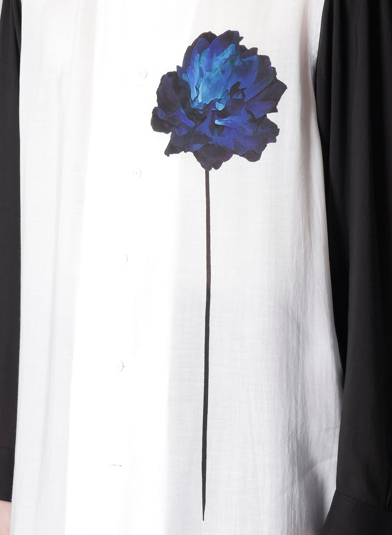 CELLULOSE LAWN SHIRT WITH ONE BLUE FLOWER