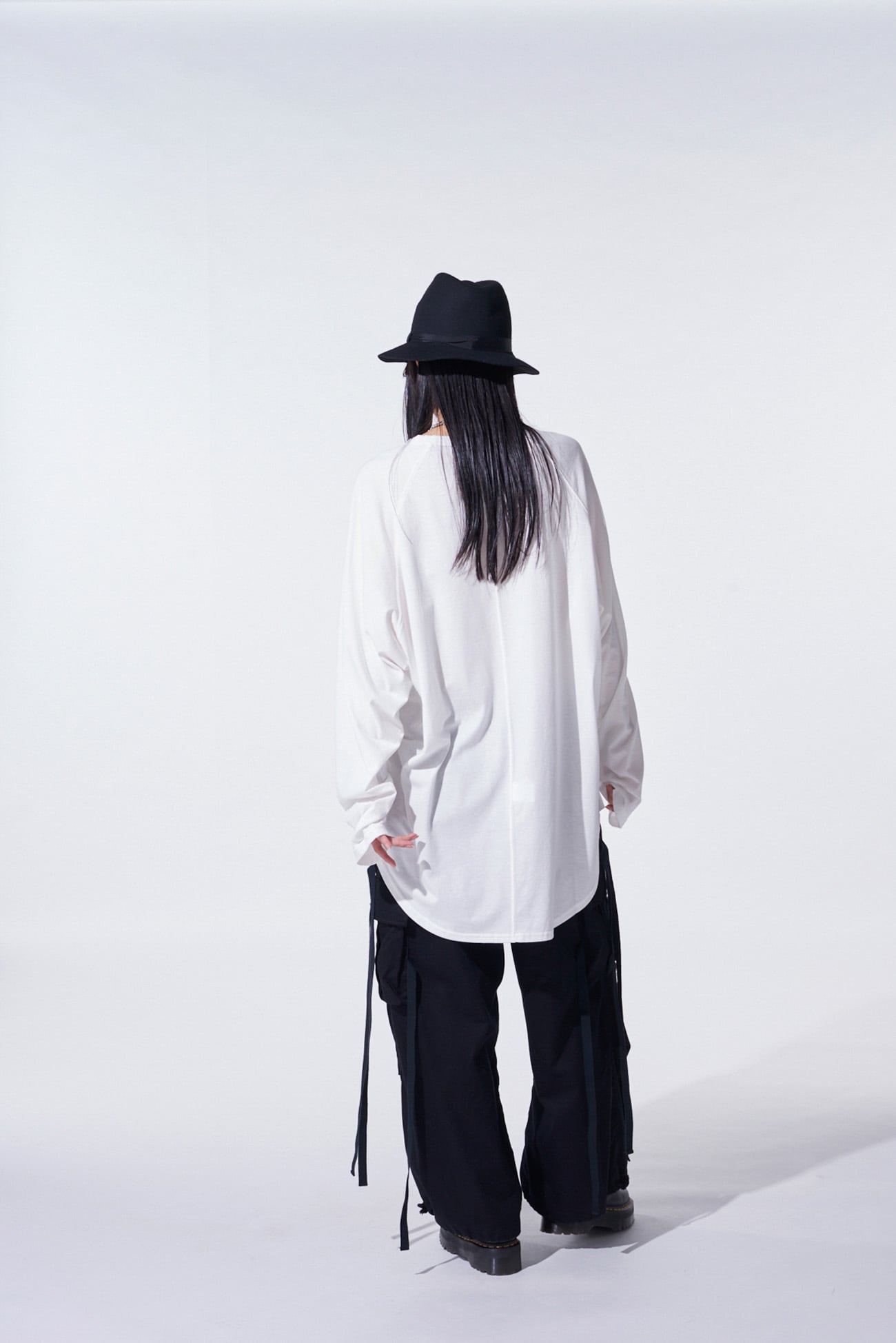 SOFT JERSEY BACK CENTER STITCH OVERSIZED RAGLAN SLEEVE T-SHIRT