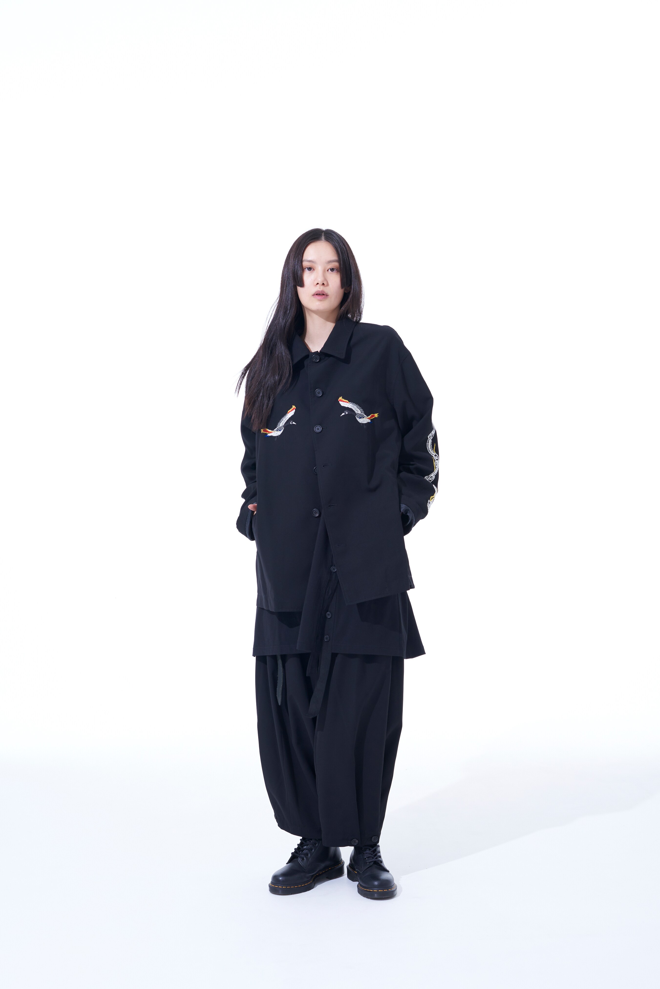 POLYESTER GABARDINE EMBROIDERED COACH JACKET(M Black): S'YTE｜THE