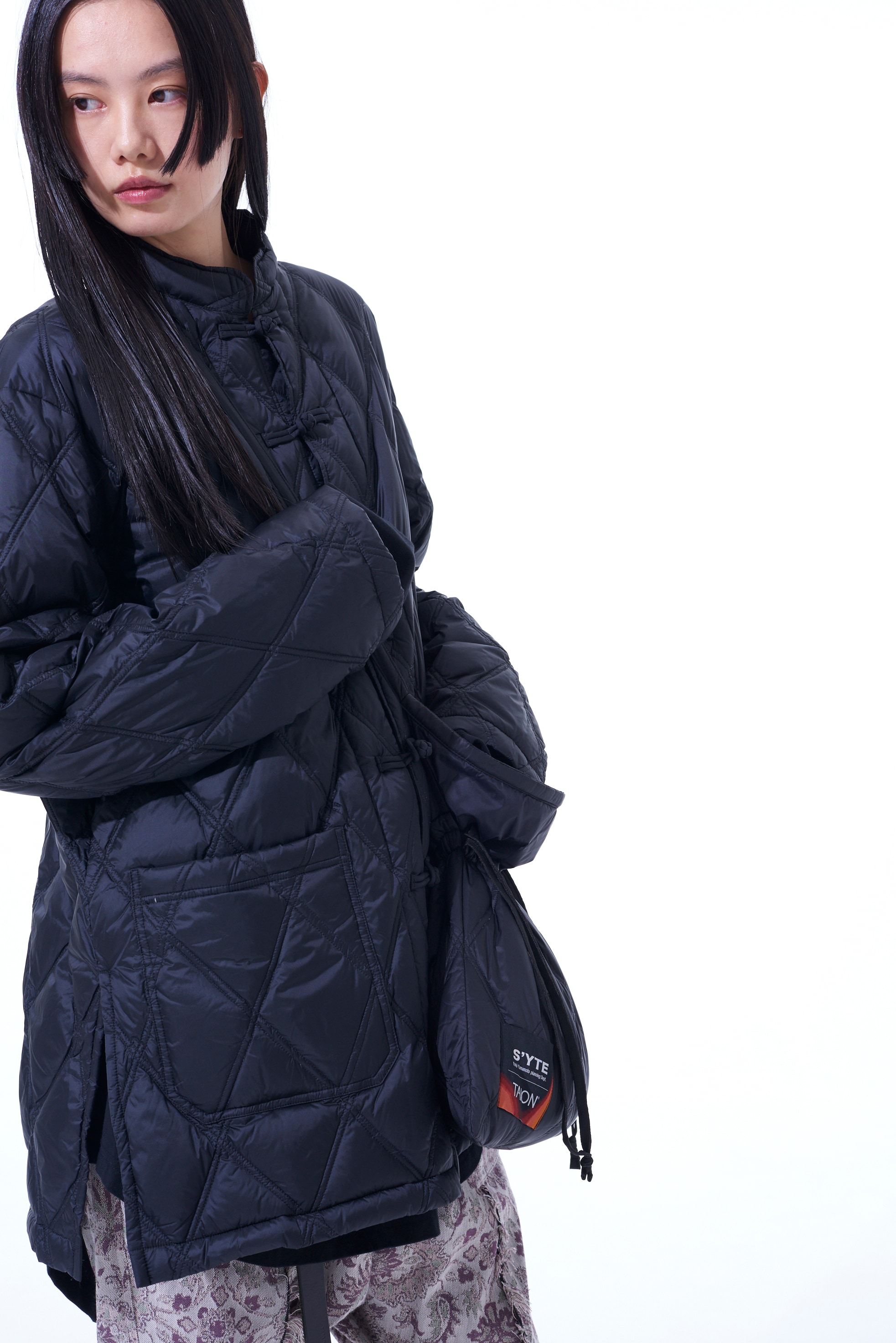 【S'YTE x TAION】Collaboration Collection QUILTED DOWN APRON BAG