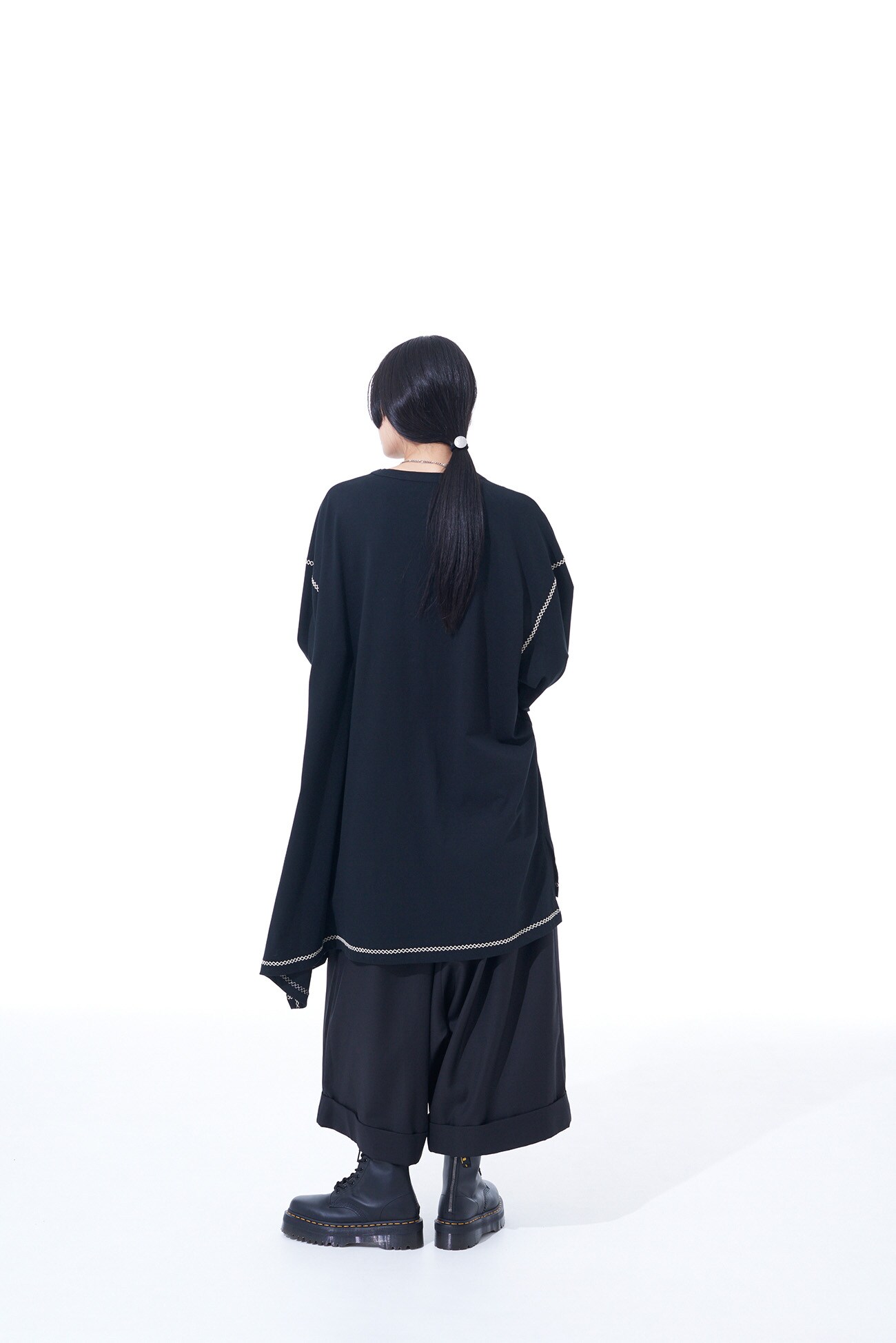 COTTON JERSEY LEFT DRAPE FLARE LONG SLEEVE T-SHIRT with GEOMETRIC STITCHES