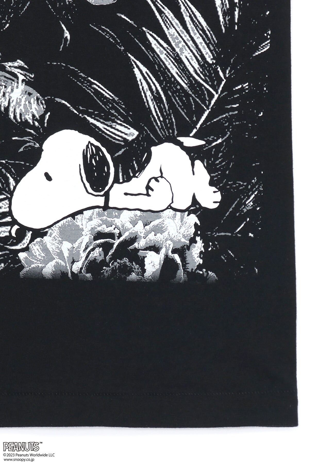 S'YTE x PEANUTS COTTON JERSEY SNOOPY LYING ON ALOHA FLOWER GRAPHIC T-SHIRT(M  Black): S'YTE|THE SHOP YOHJI YAMAMOTO