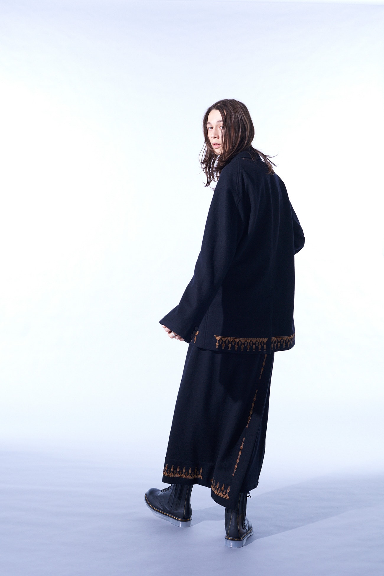COMPRESSED JERSEY ETHNIC EMBROIDERED JACKET