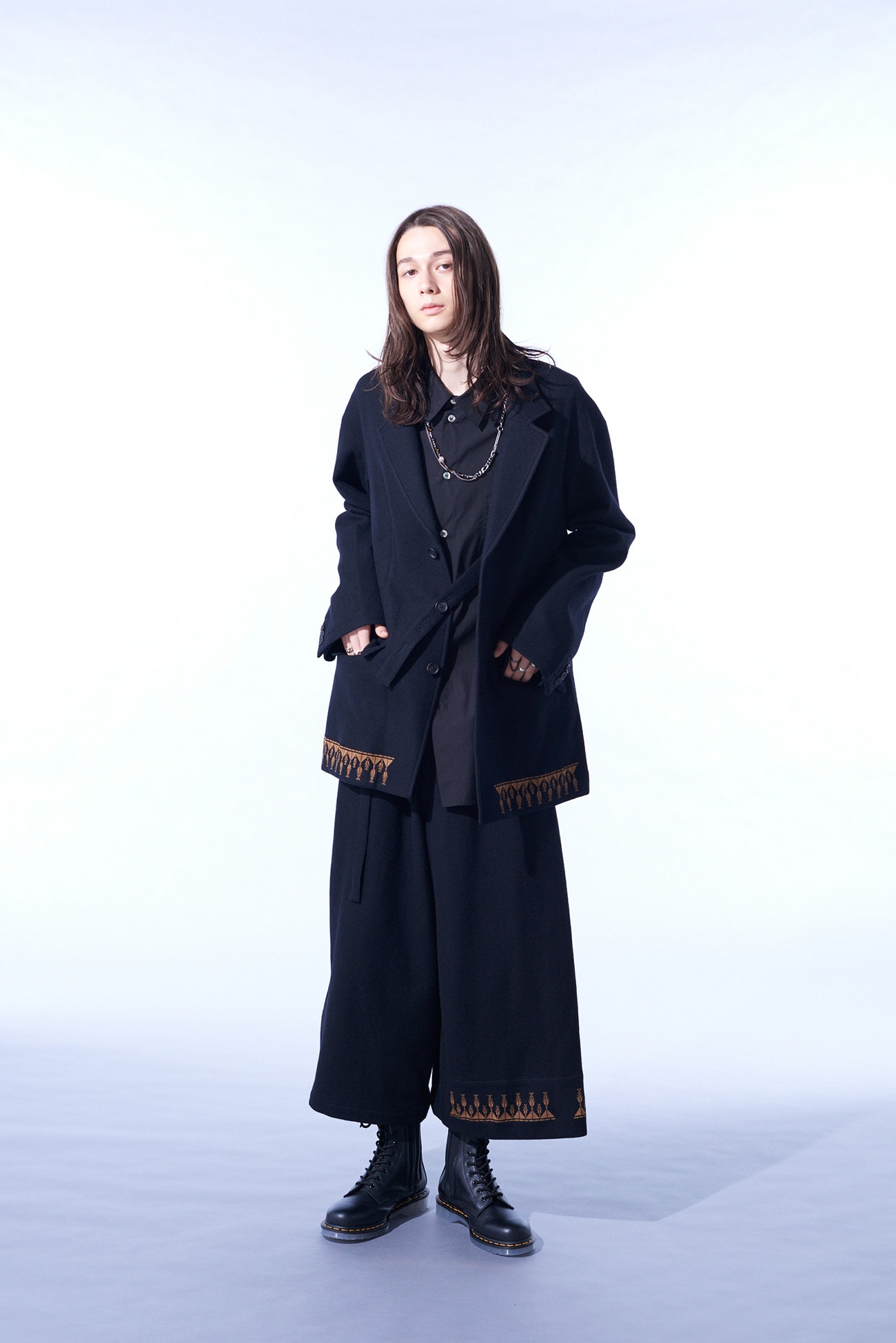 COMPRESSED JERSEY ETHNIC EMBROIDERED JACKET