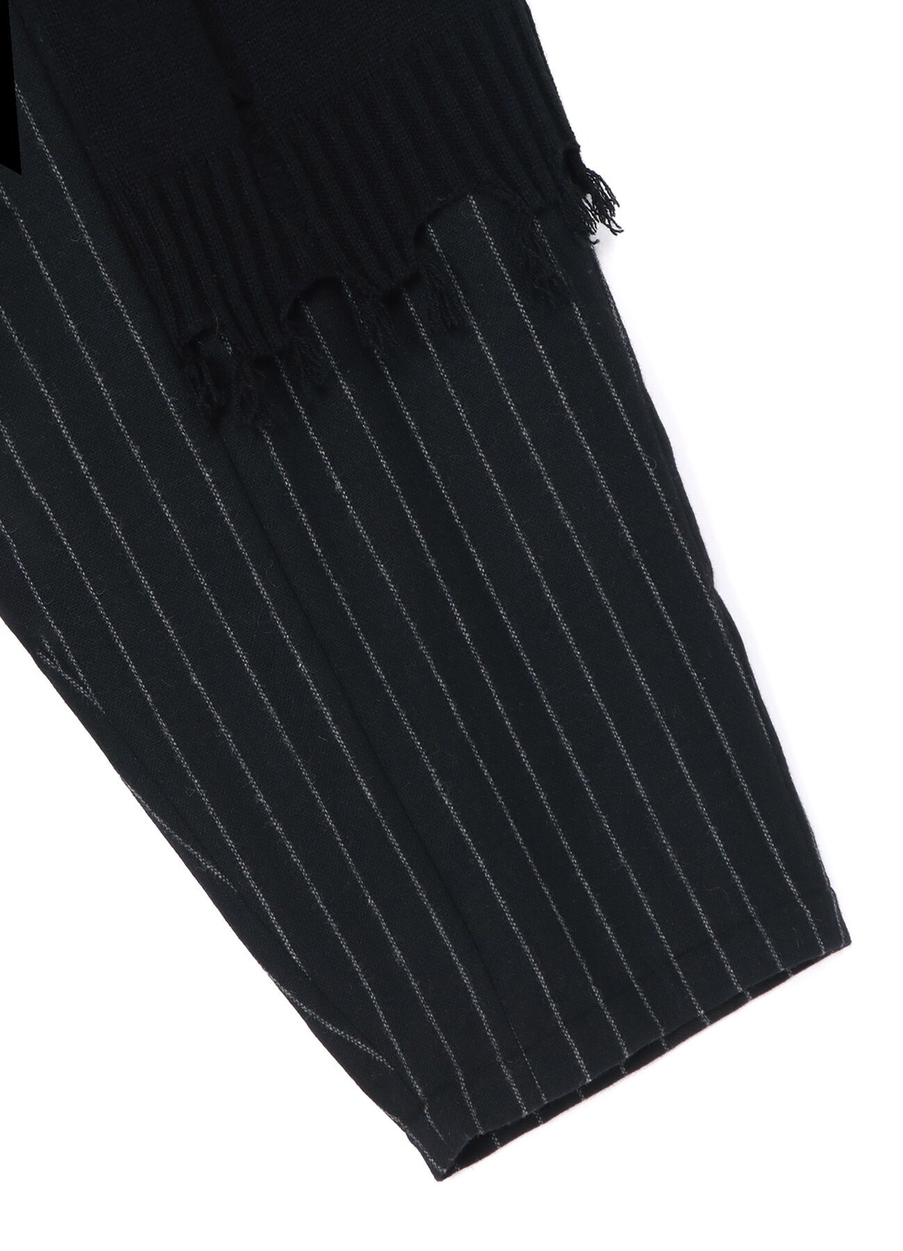 Etermin Stripes 7G Bulky Damage Knit Switching Pants