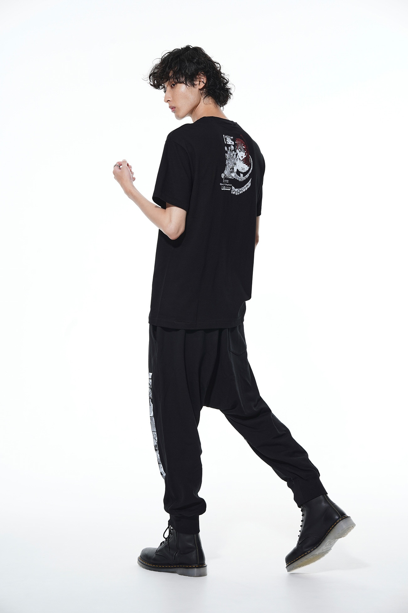 【8/25 12:00発売】BE@RBRICK × Junji ITO Uzumaki OmnibusT-shirt