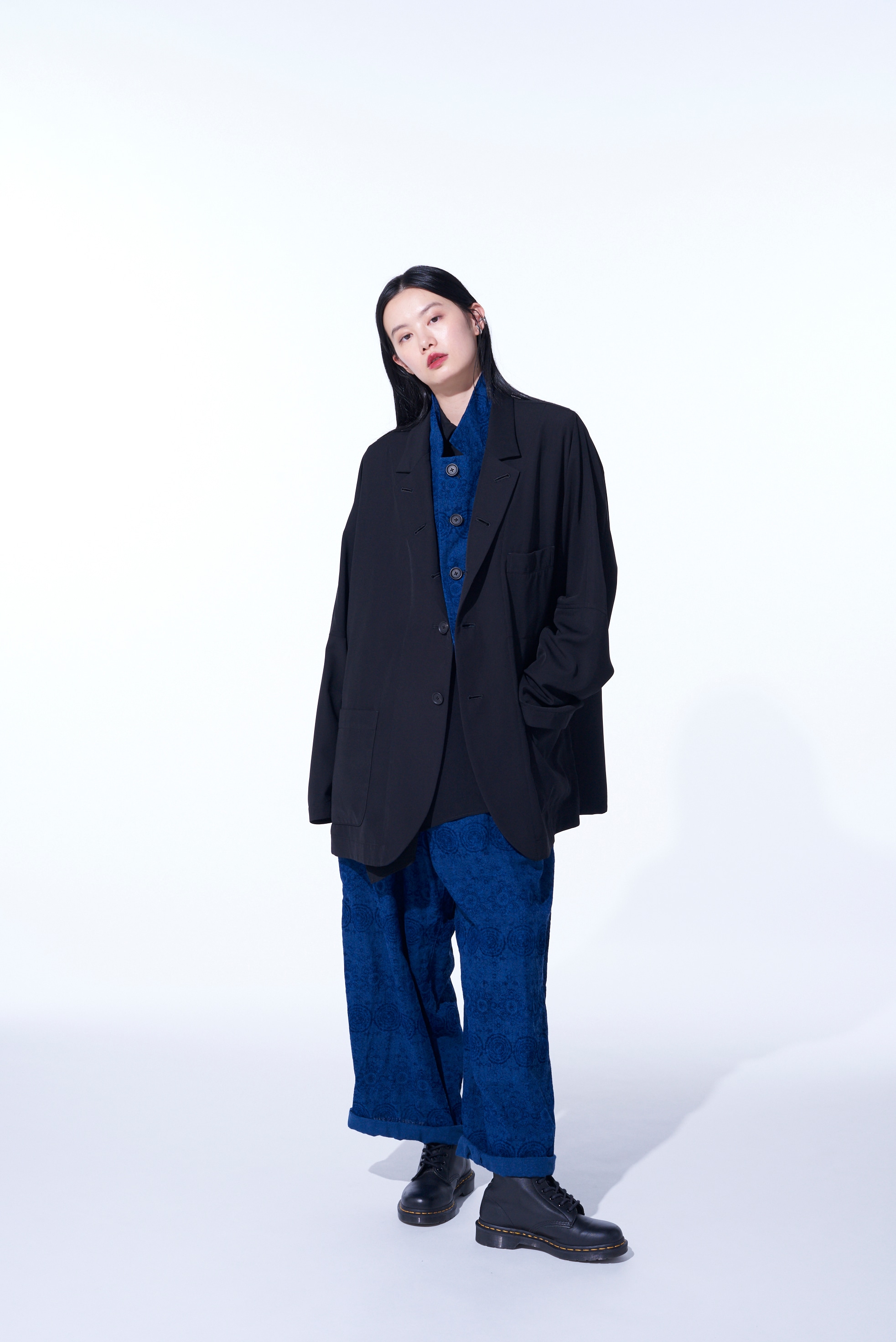 MURAL LACE FADED FLOCKY LINEN CLOTH DRAWSTRING WIDE PANTS(M Blue):  S'YTE｜THE SHOP YOHJI YAMAMOTO