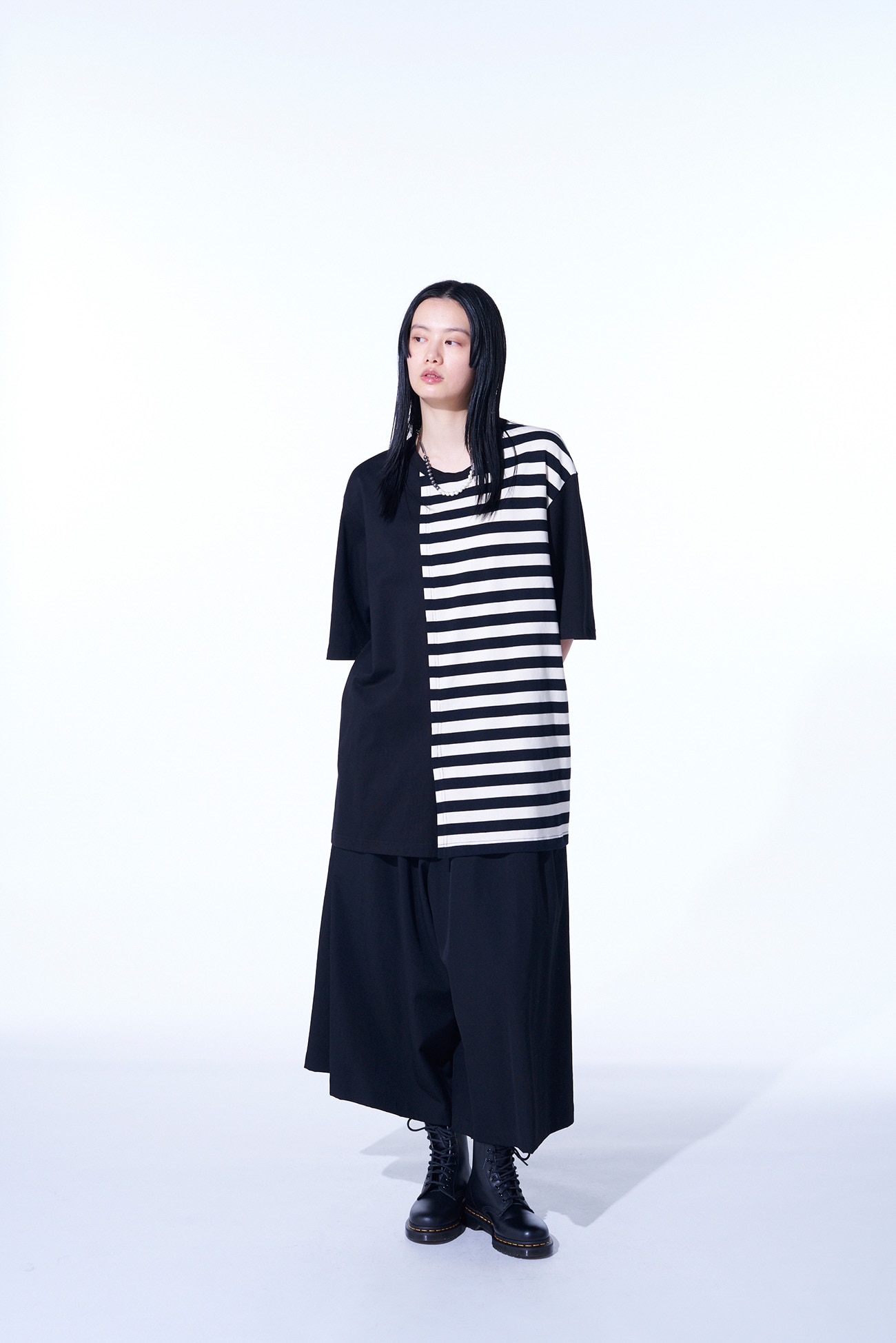 COTTON JERSEY FUSED STRIPE GRAFTED T-SHIRT(M BeigexBlack): S'YTE 