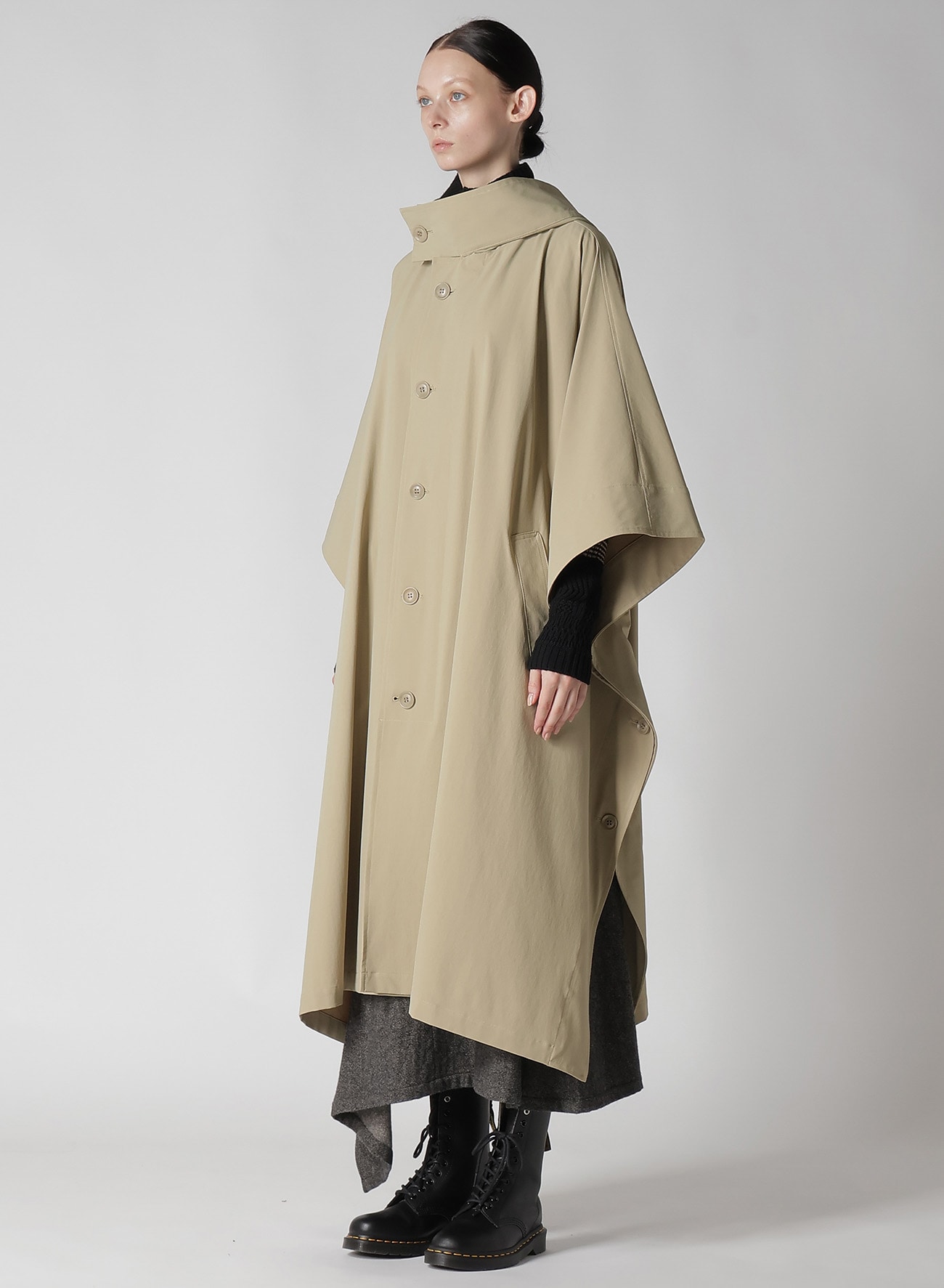 MATTE NYLON WEATHER CAPE