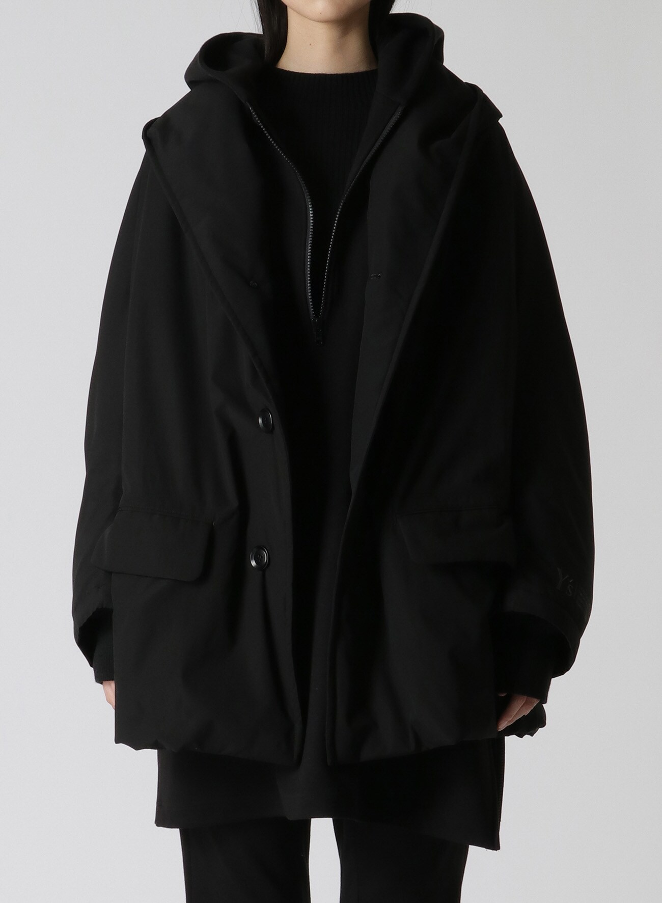 POLYESTER PADDED TYPEWRITER CUT OUT HOOD COAT