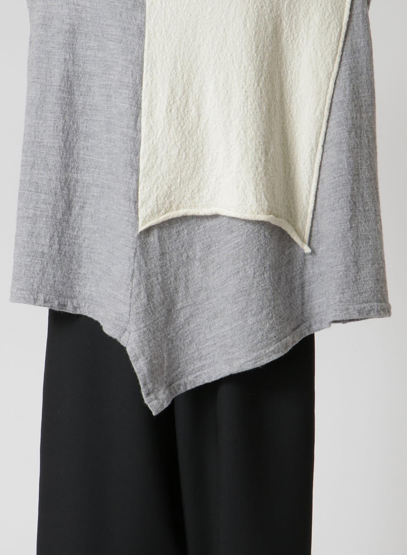 PLAIN STITCH COLOUR PRODUCT SHRINKAGE ROUND NECK FLARE PATCHED T