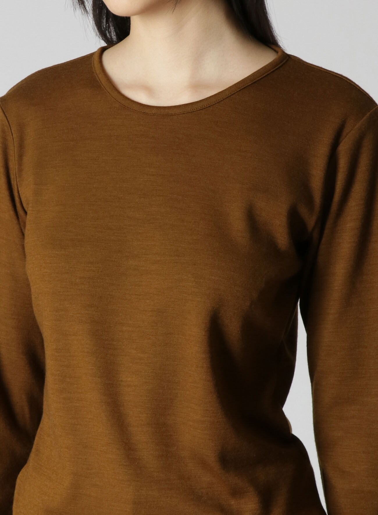 SMOOTH ROUND NECK LONG SLEEVE T