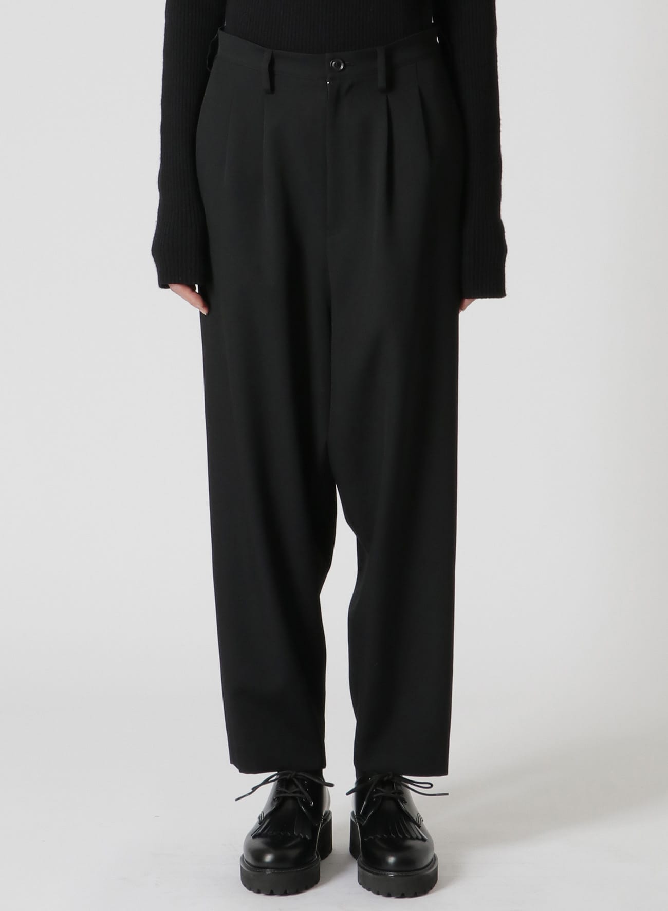 WOOL GABARDINE TAPERED DOUBLE PLEATED PANTS(XS Black): Y's｜THE