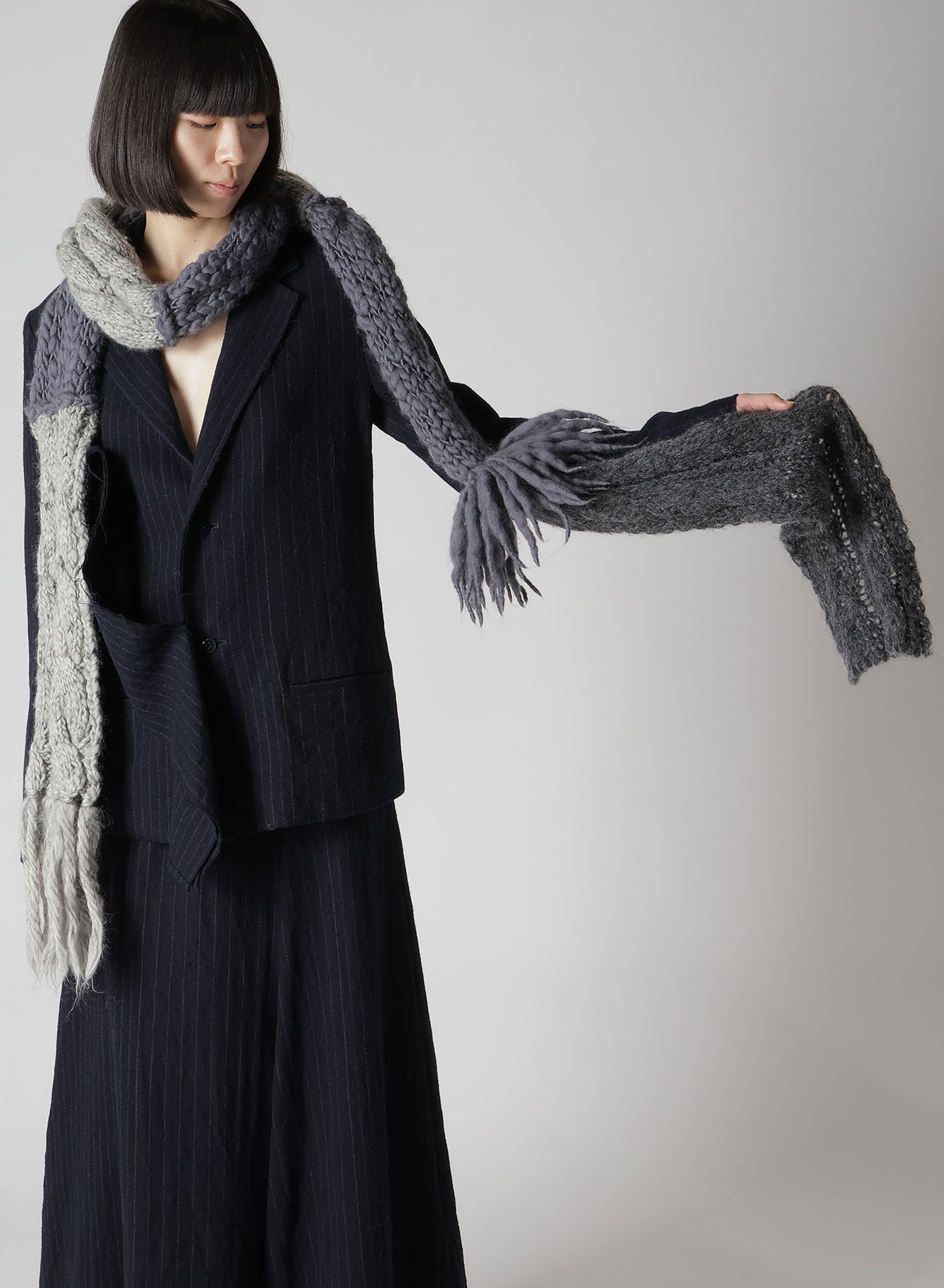 【9/13 12:00(JST) Release】PATCHED KNITTED SCARF