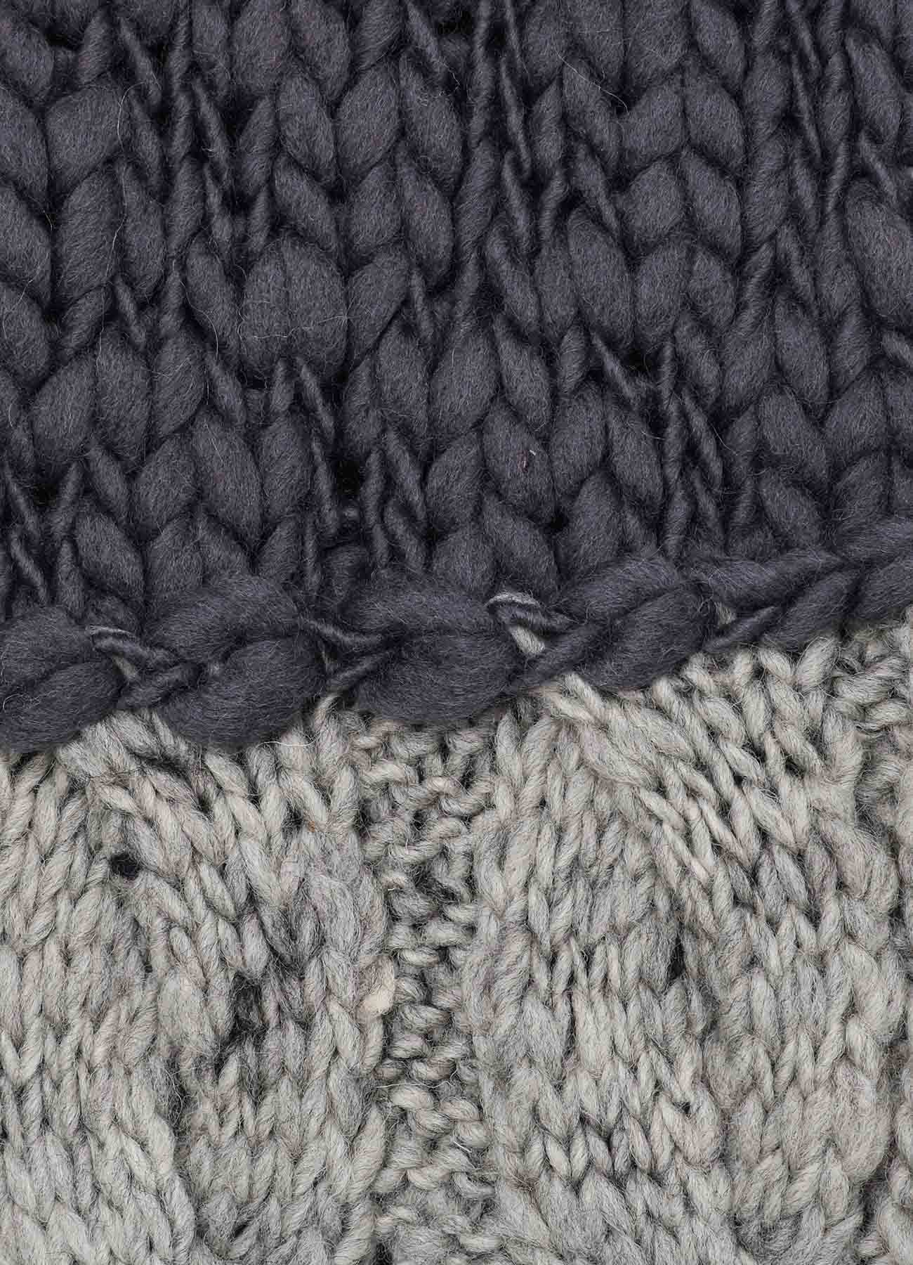 【9/13 12:00(JST) Release】PATCHED KNITTED SCARF