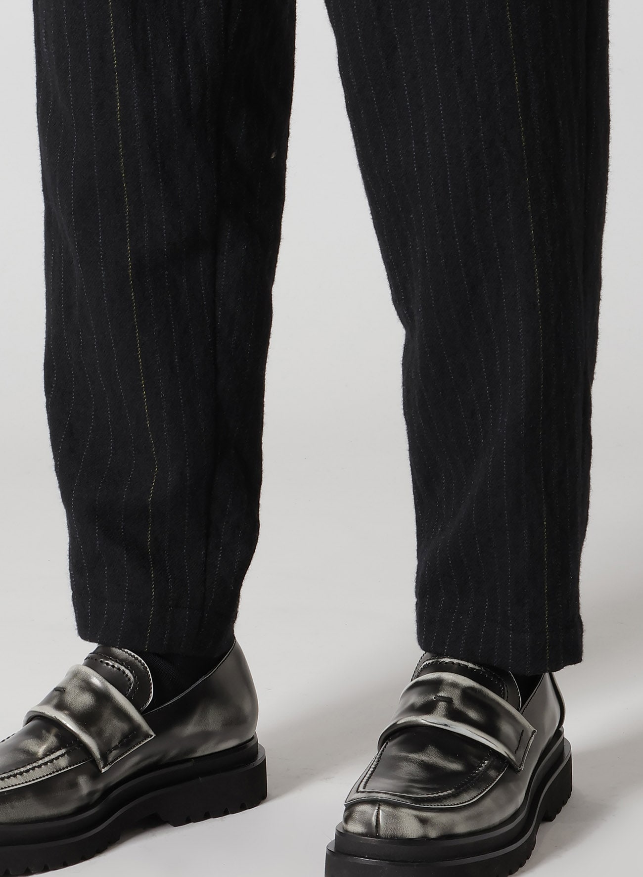 【9/13 12:00(JST) Release】WOOL PINSTRIPE TAPERED PANTS